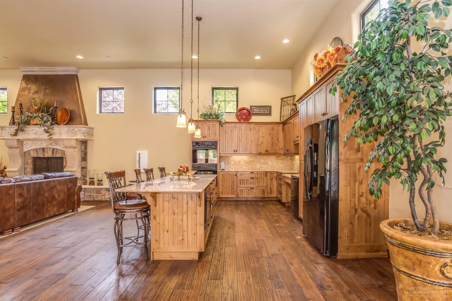 63171 NW Via Palazzo