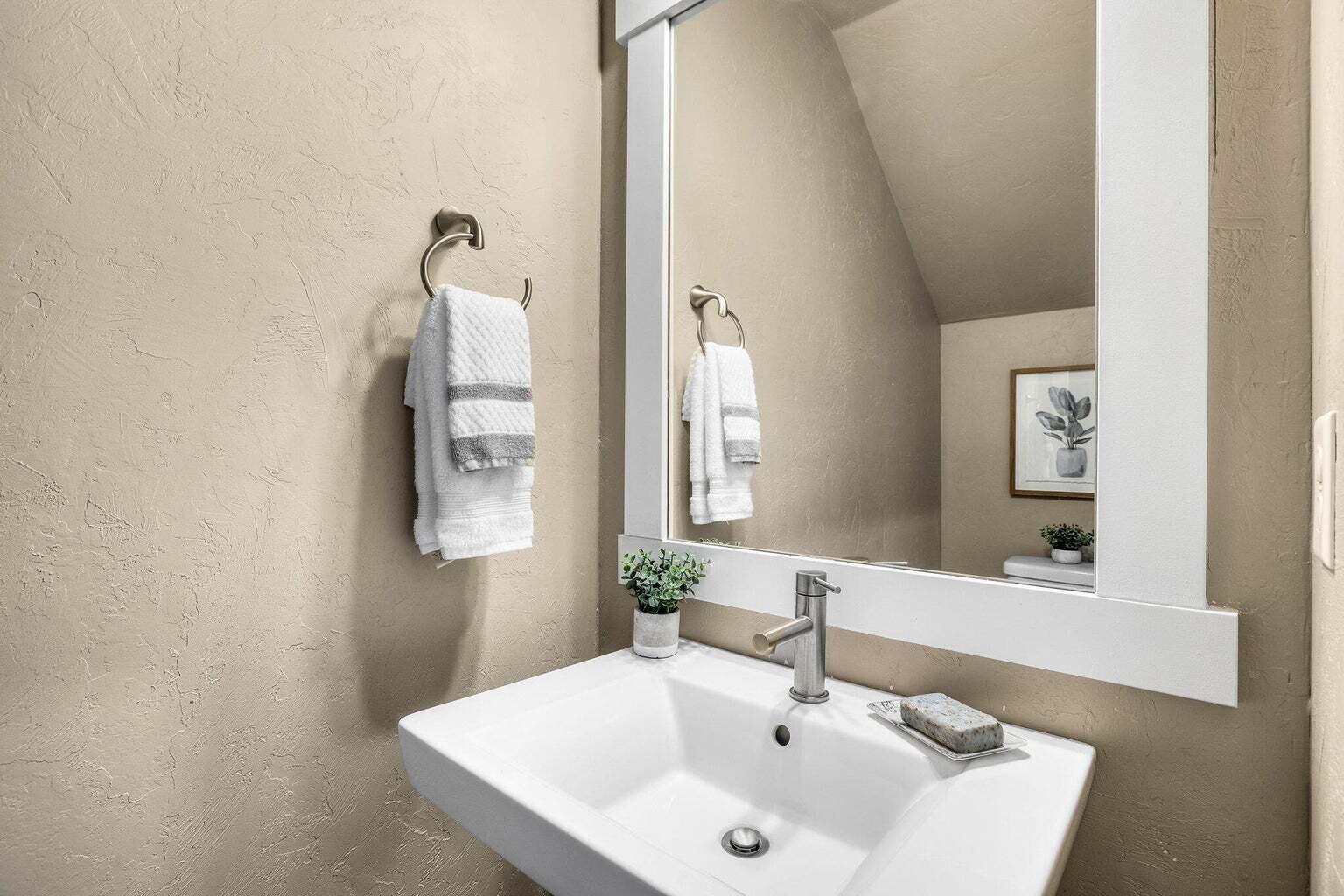 63171 NW Via Palazzo