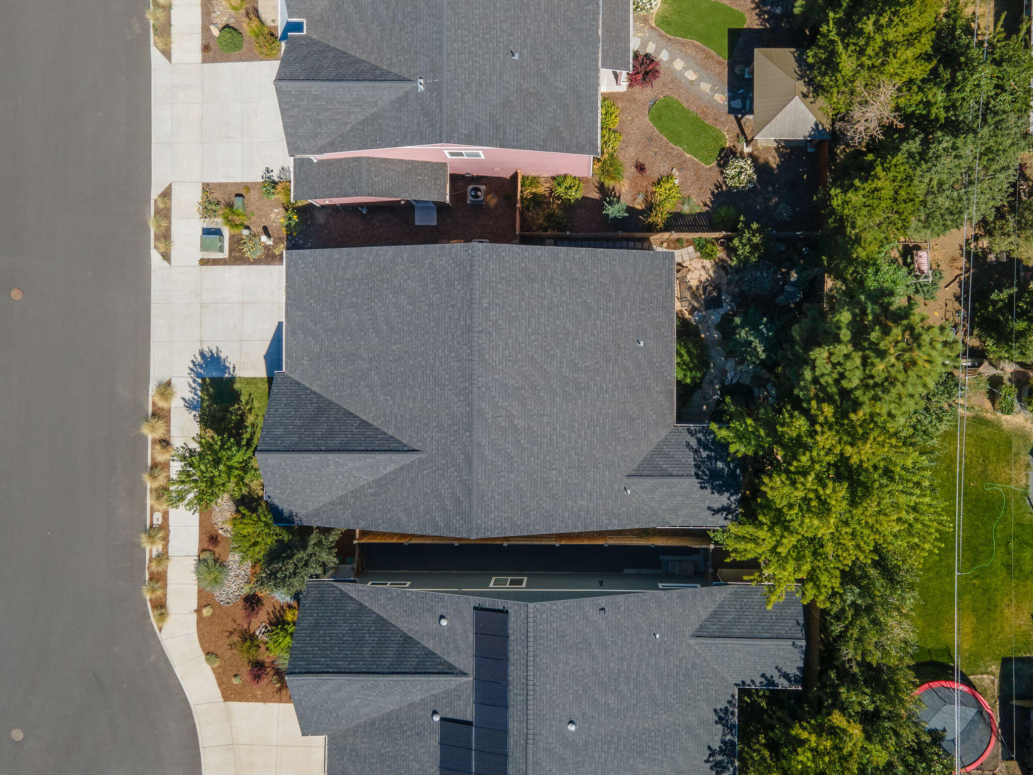 1258 NE Hoover Loop