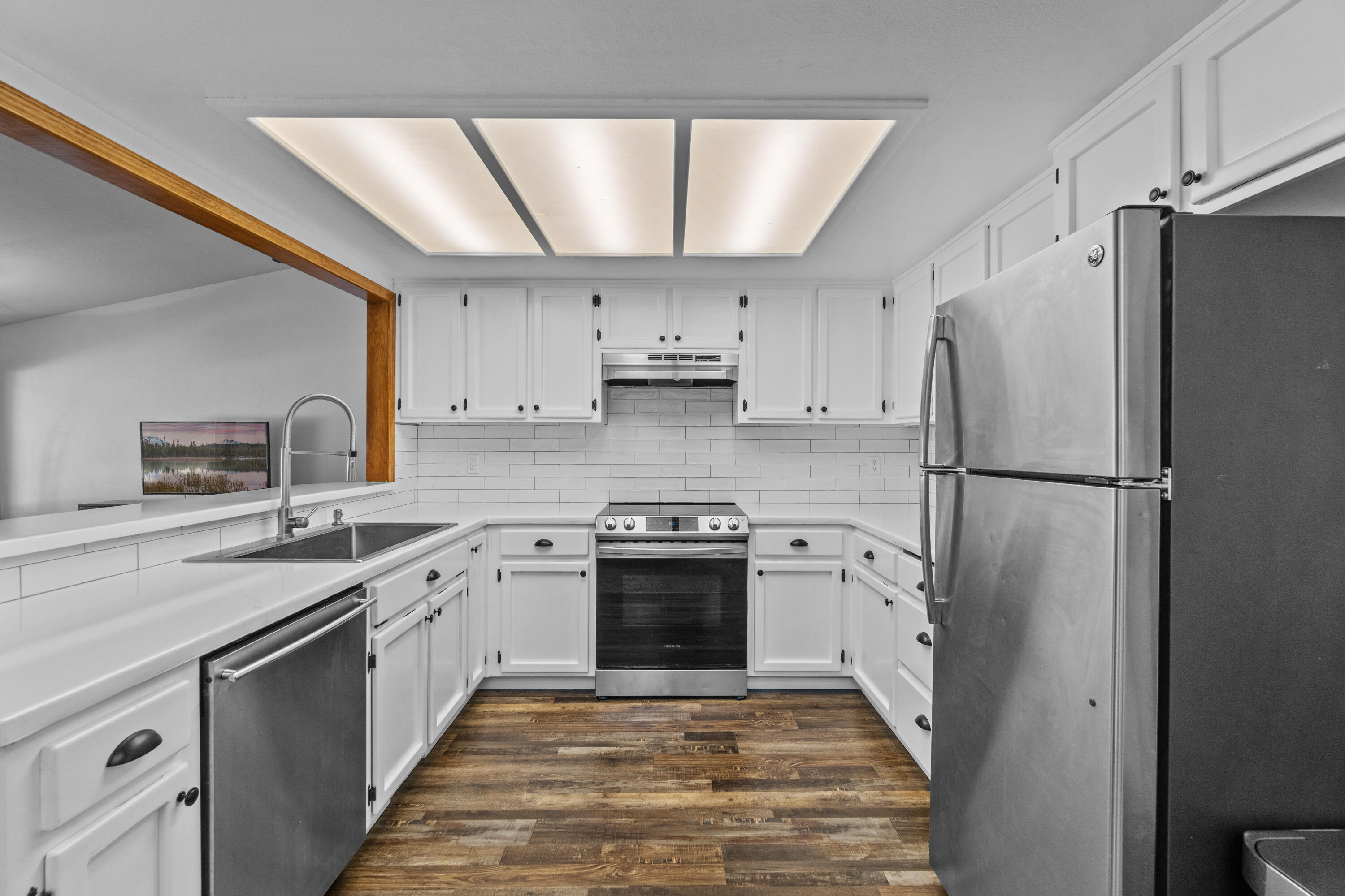 844 SE Breitenbush Lane