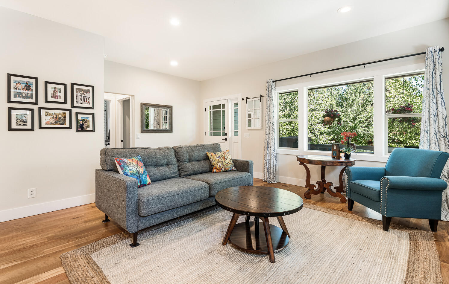 2621 NW High Lakes Loop