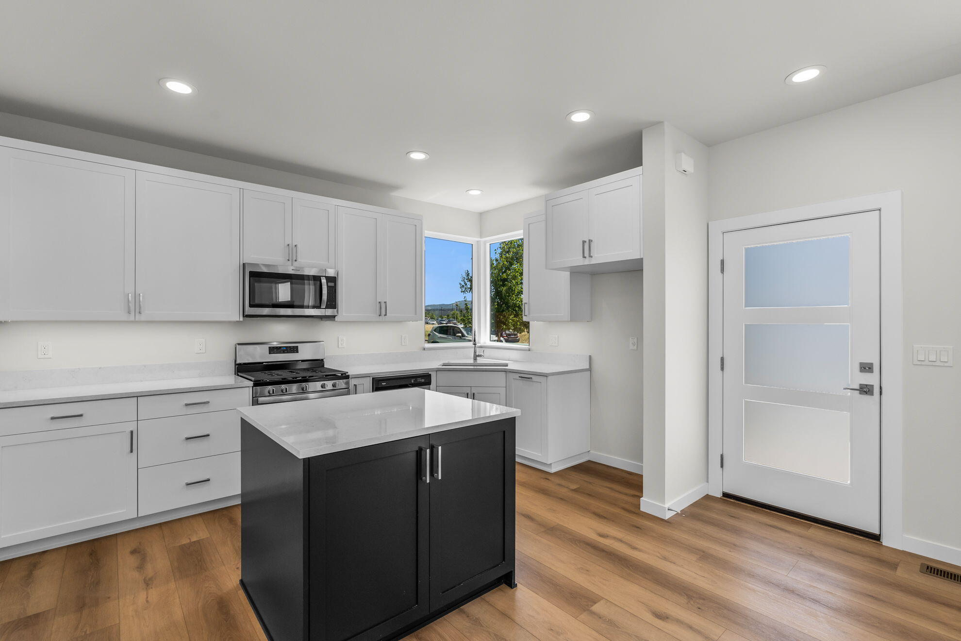 1551 NE Perspective Drive Unit: 1 & 2