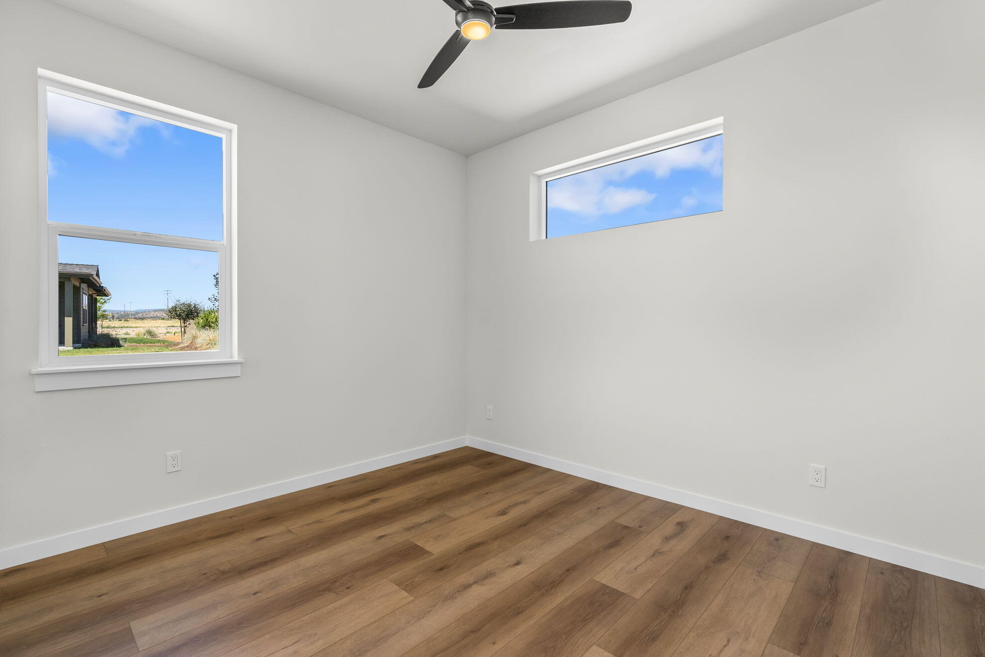 1551 NE Perspective Drive Unit: 1 & 2