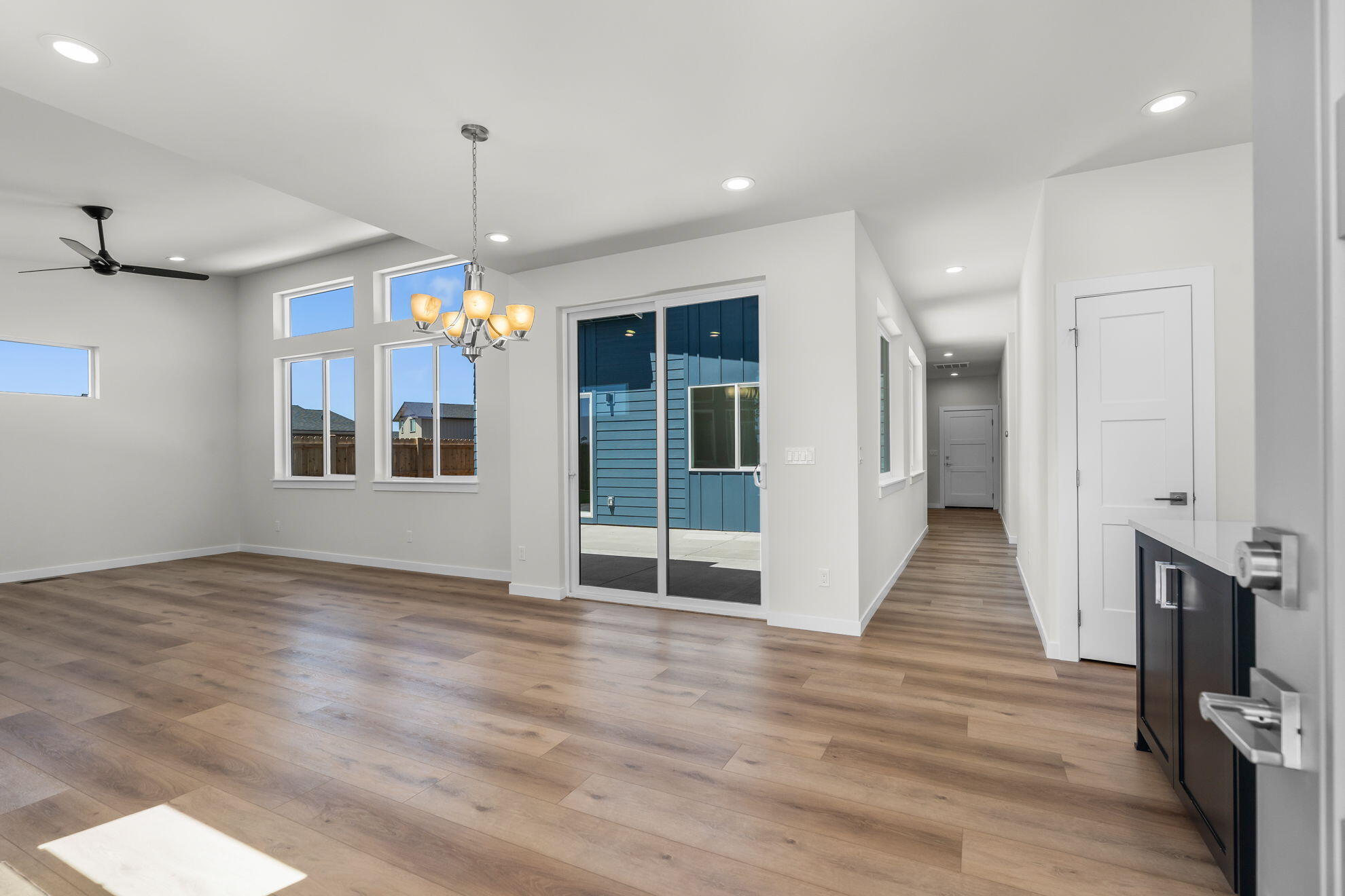 1551 NE Perspective Drive Unit: 1 & 2