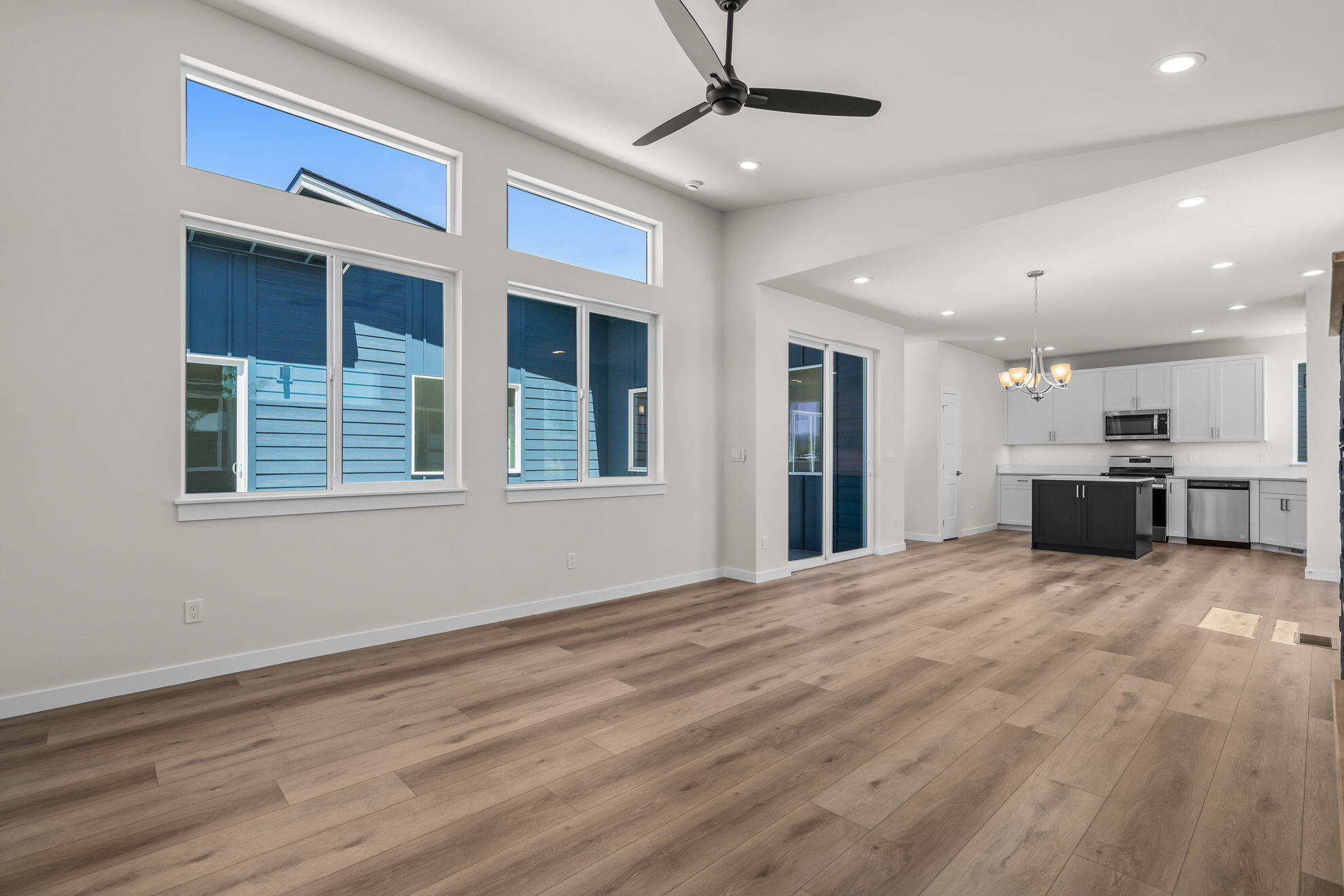 1551 NE Perspective Drive Unit: 1 & 2