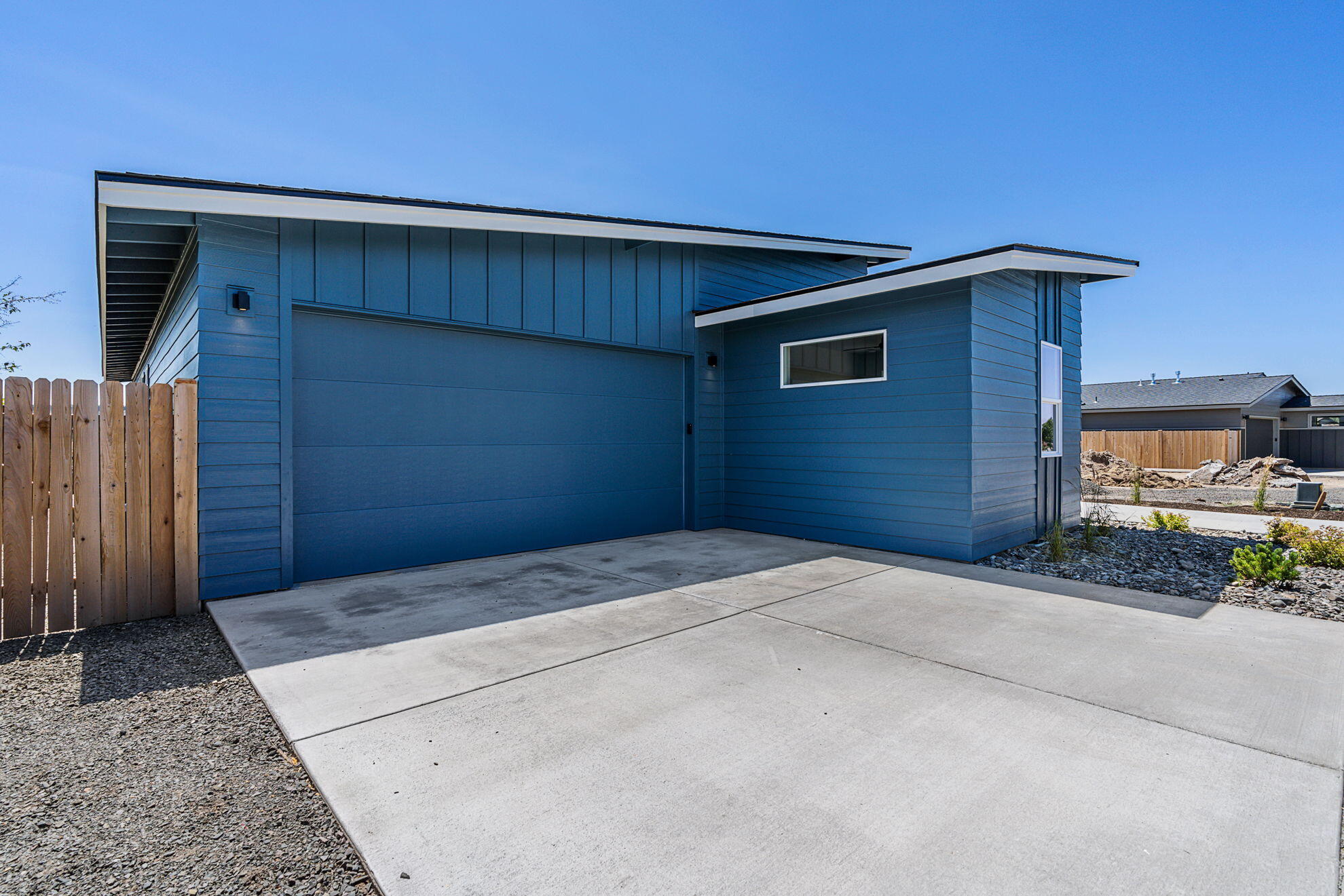 1551 NE Perspective Drive Unit: 1 & 2