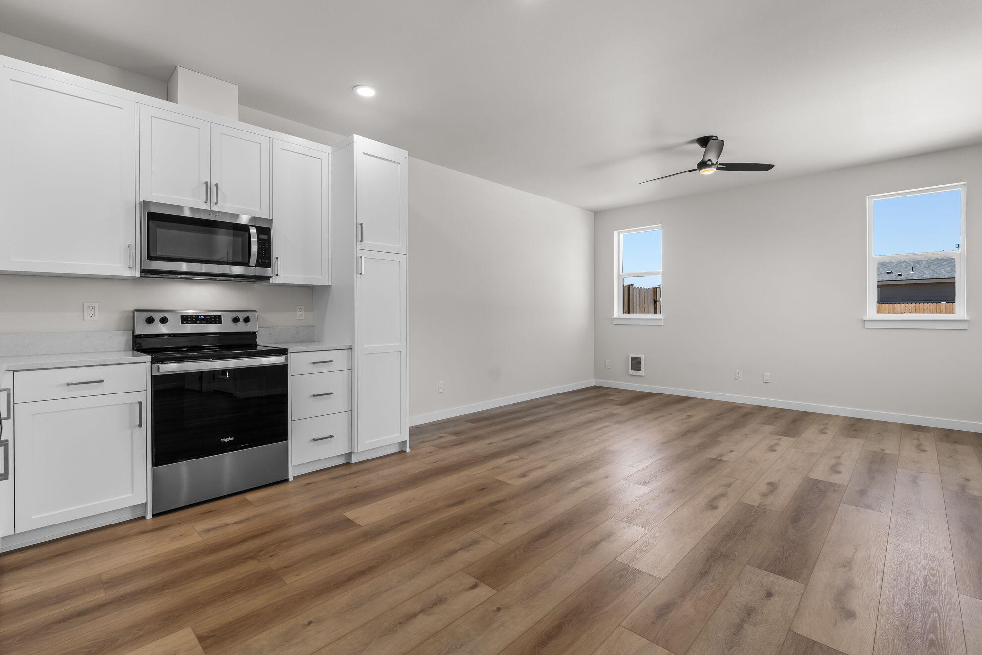 1551 NE Perspective Drive Unit: 1 & 2