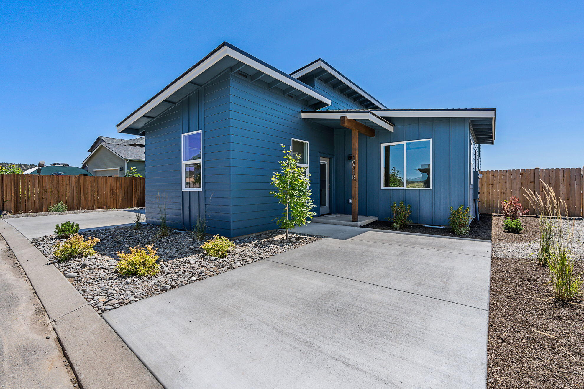 1551 NE Perspective Drive Unit: 1 & 2