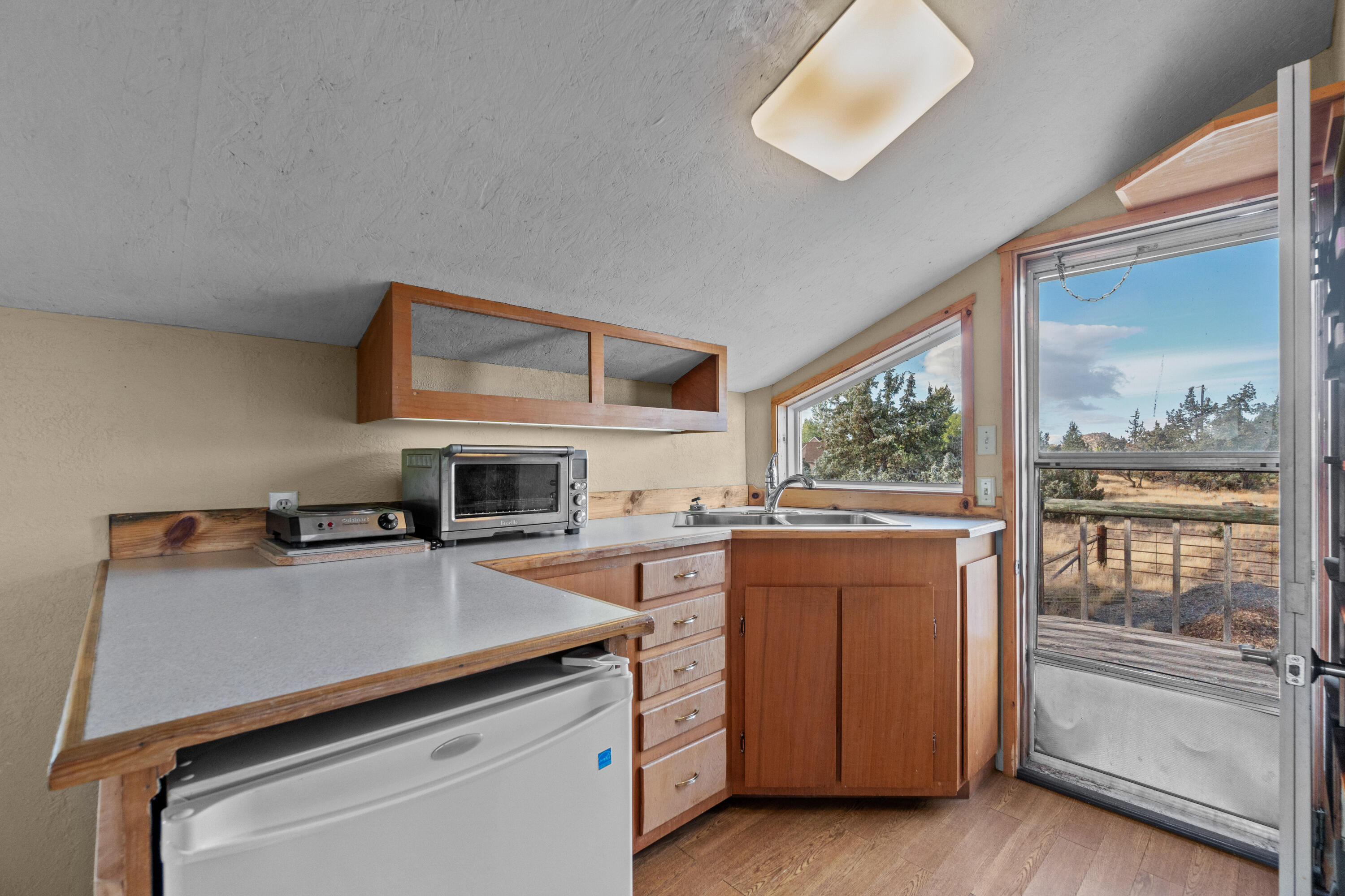 797 NE Wilcox Avenue