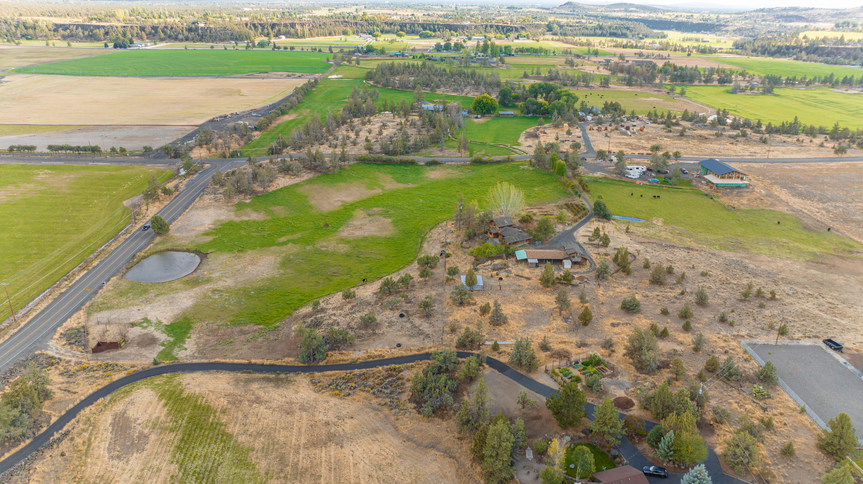 797 NE Wilcox Avenue