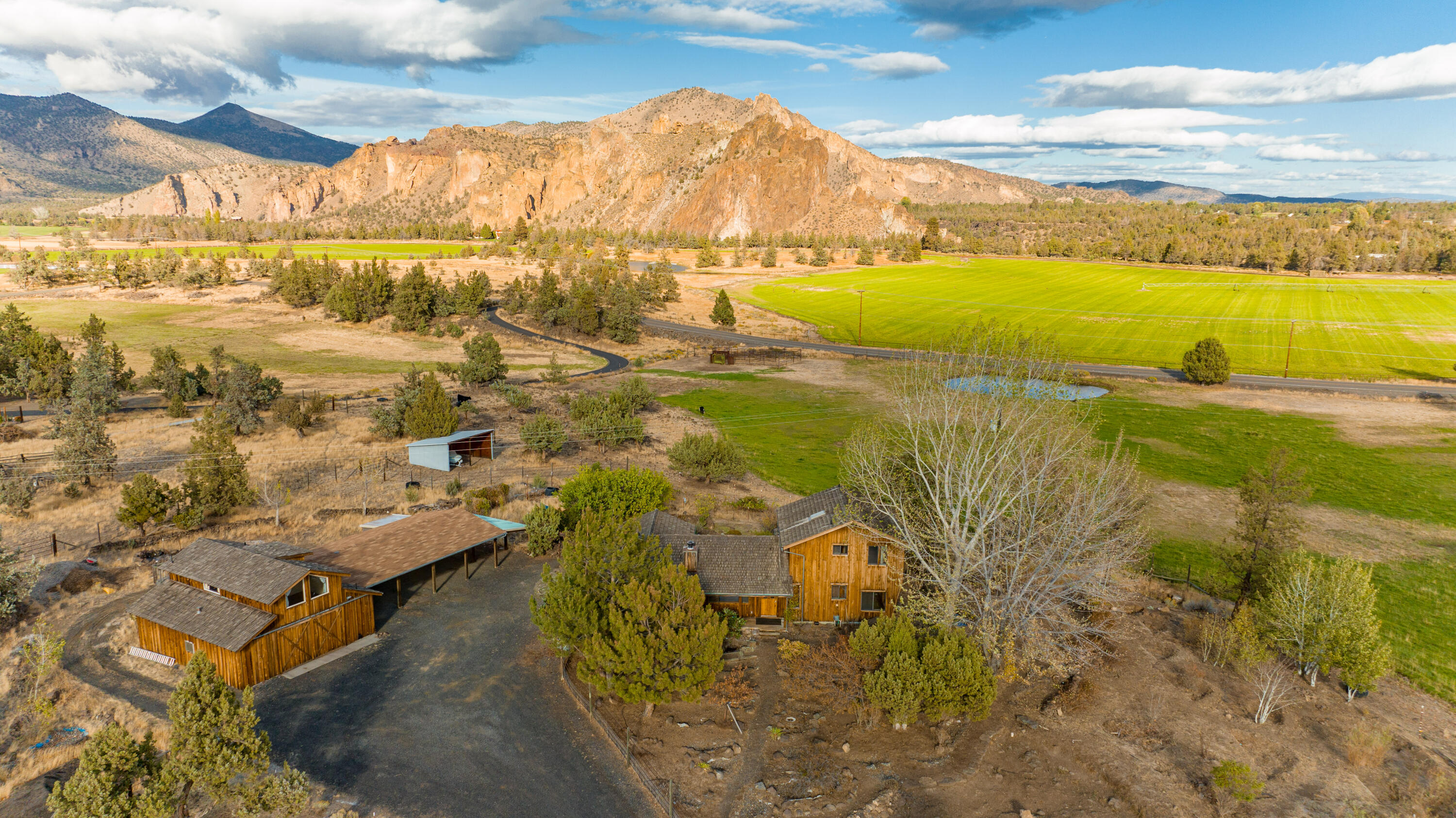 797 NE Wilcox Avenue