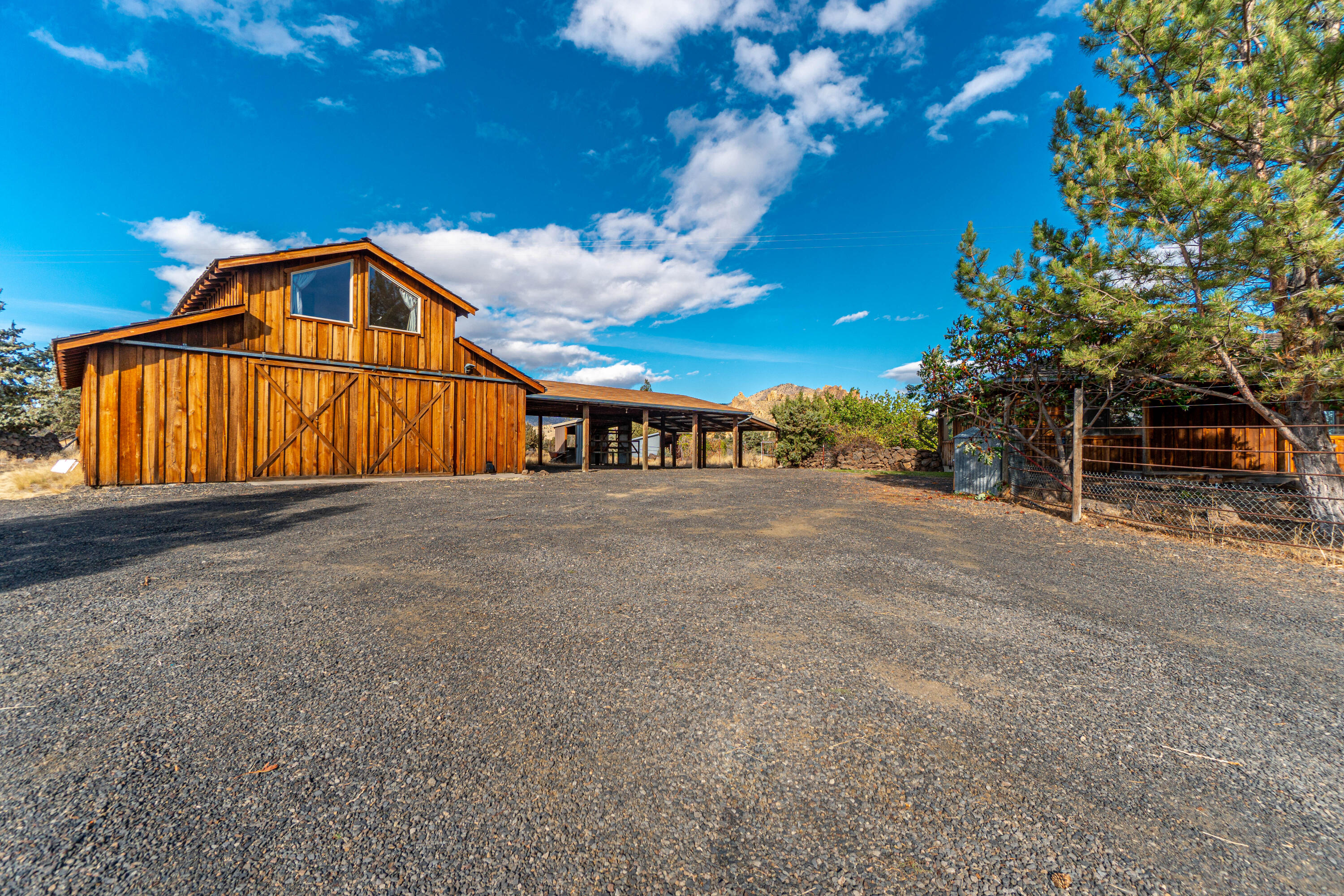 797 NE Wilcox Avenue