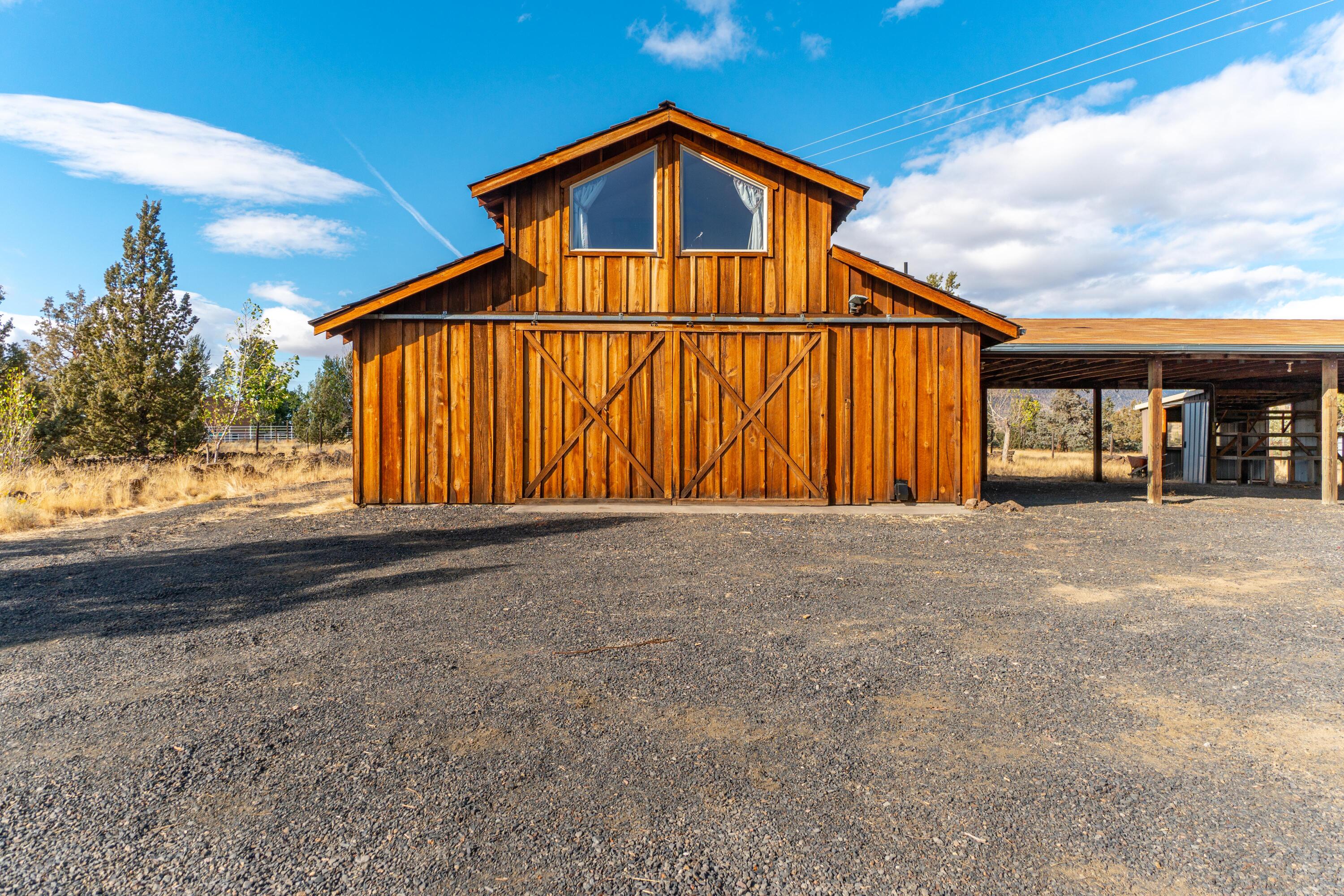 797 NE Wilcox Avenue