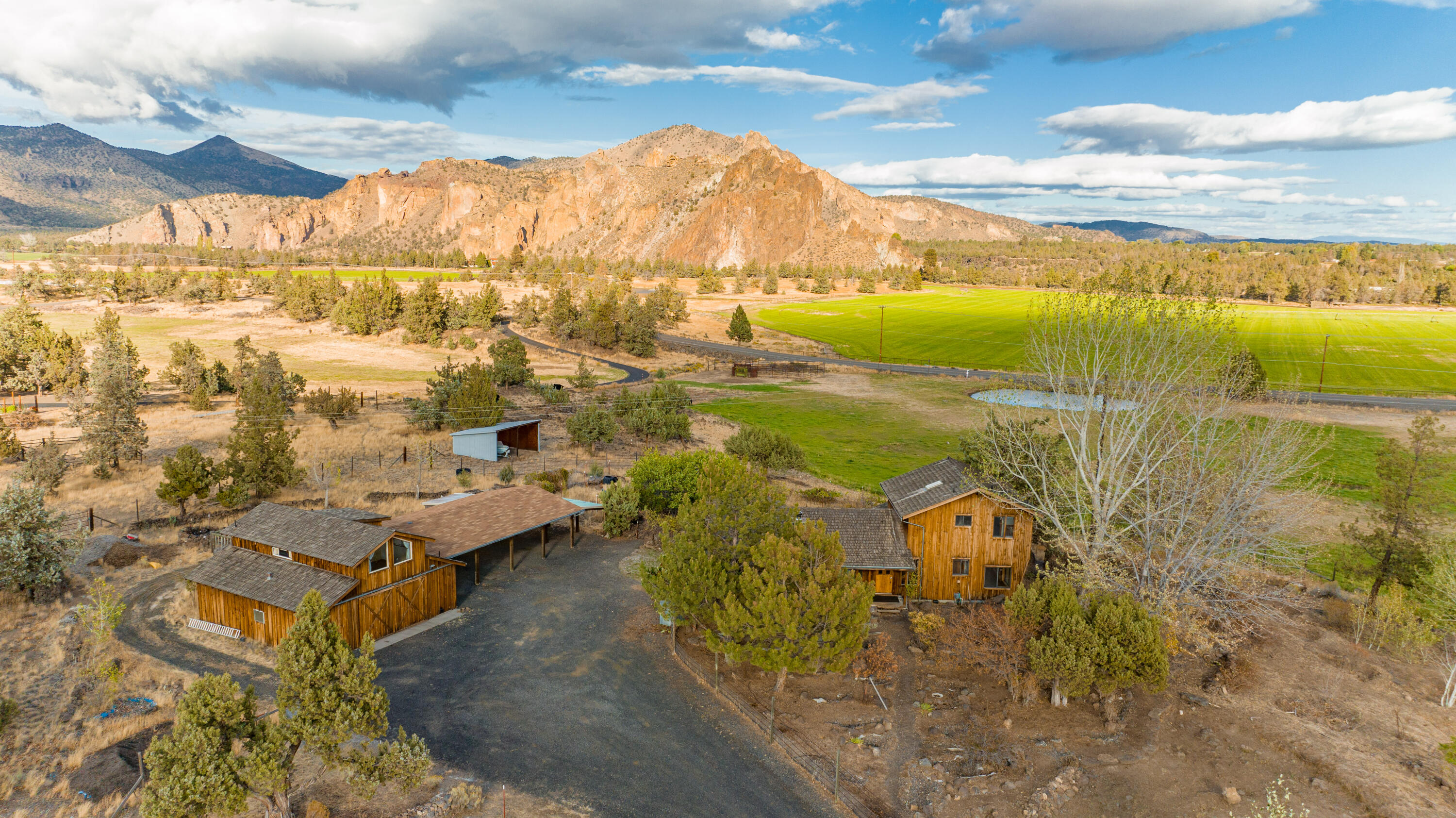 797 NE Wilcox Avenue