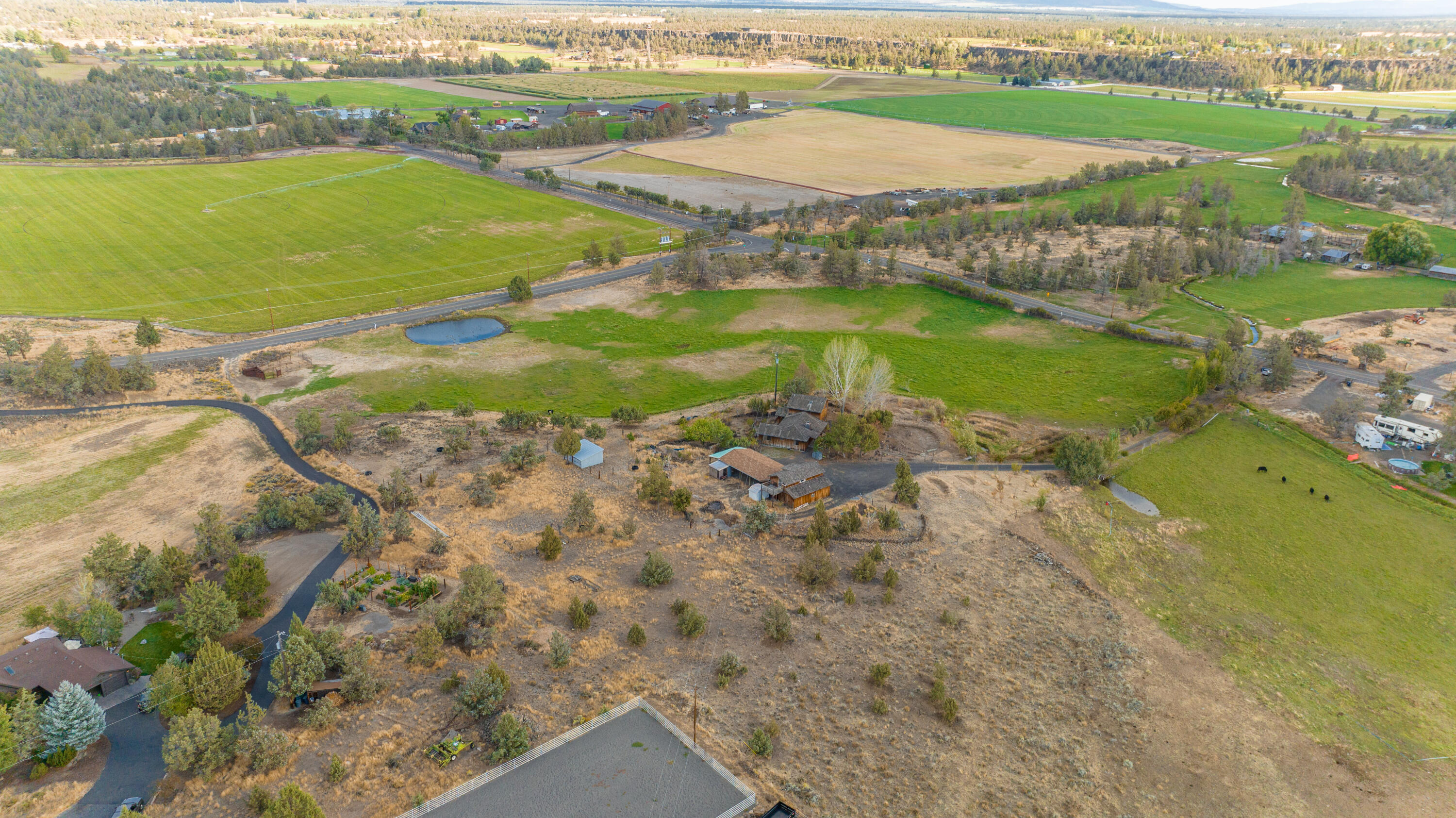 797 NE Wilcox Avenue