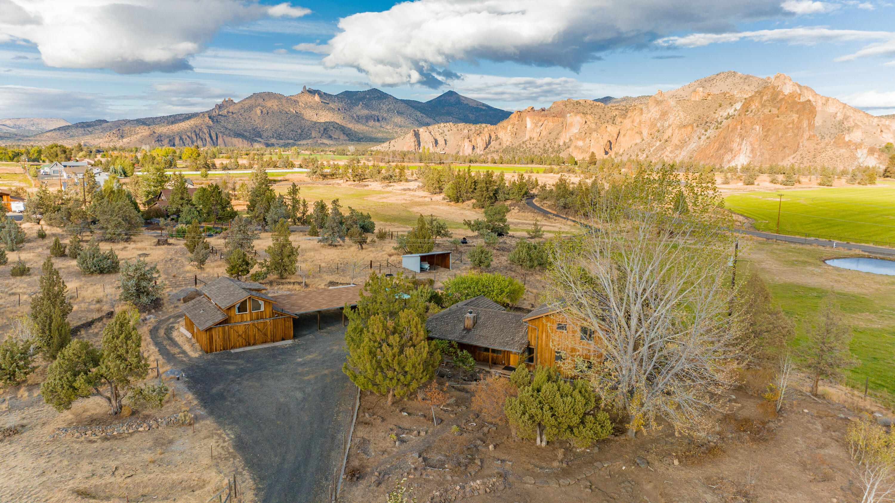 797 NE Wilcox Avenue