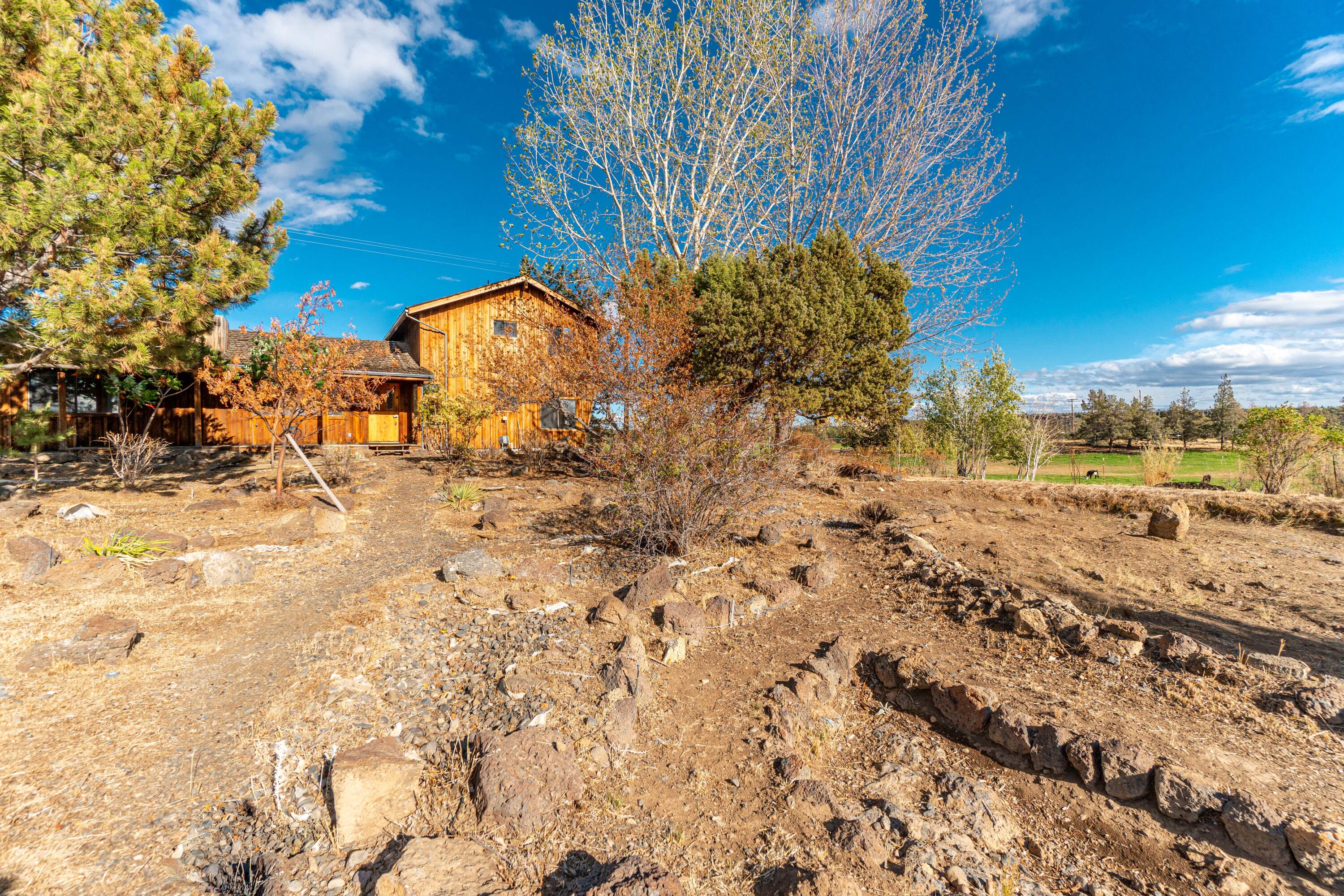 797 NE Wilcox Avenue