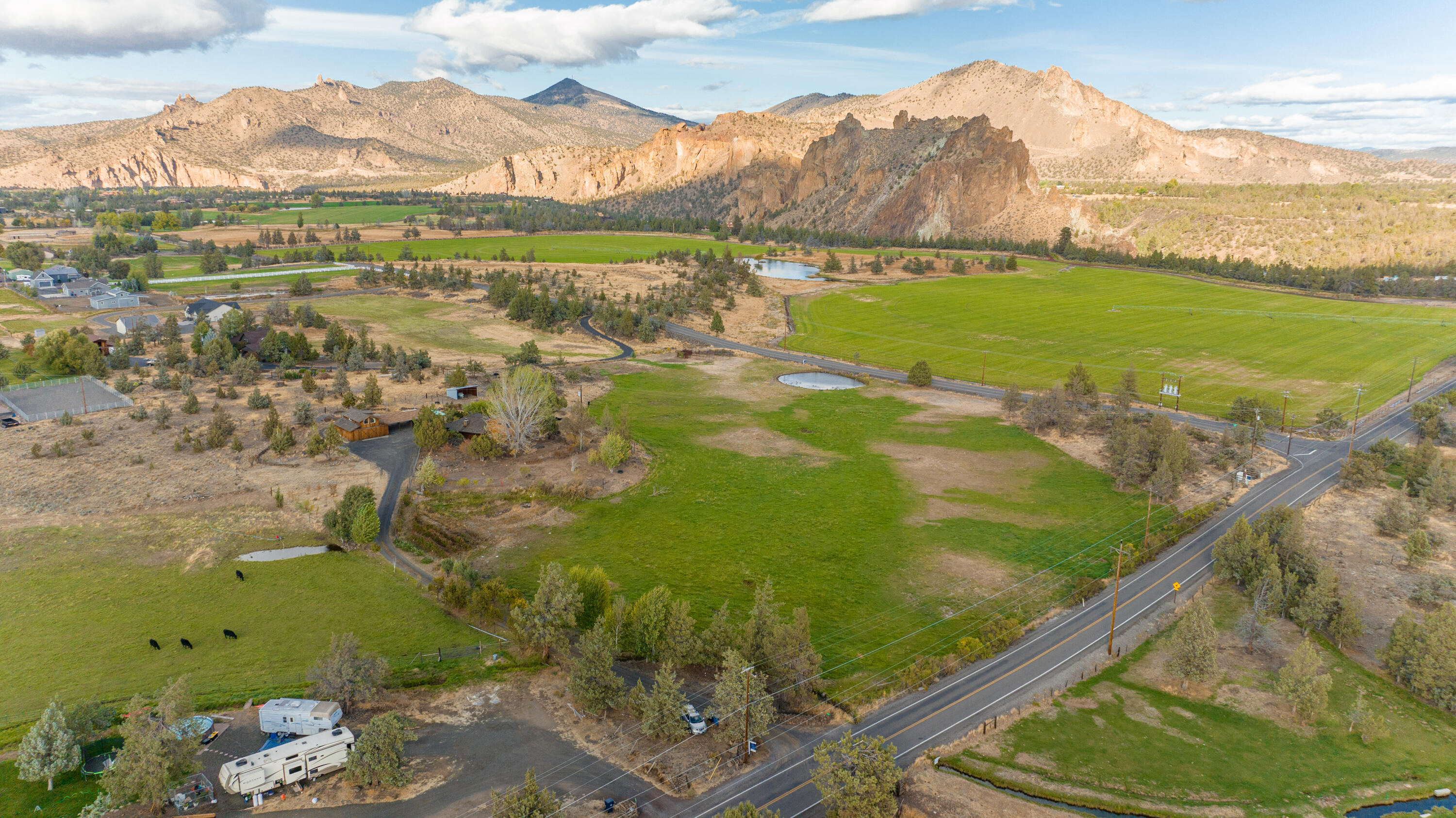 797 NE Wilcox Avenue