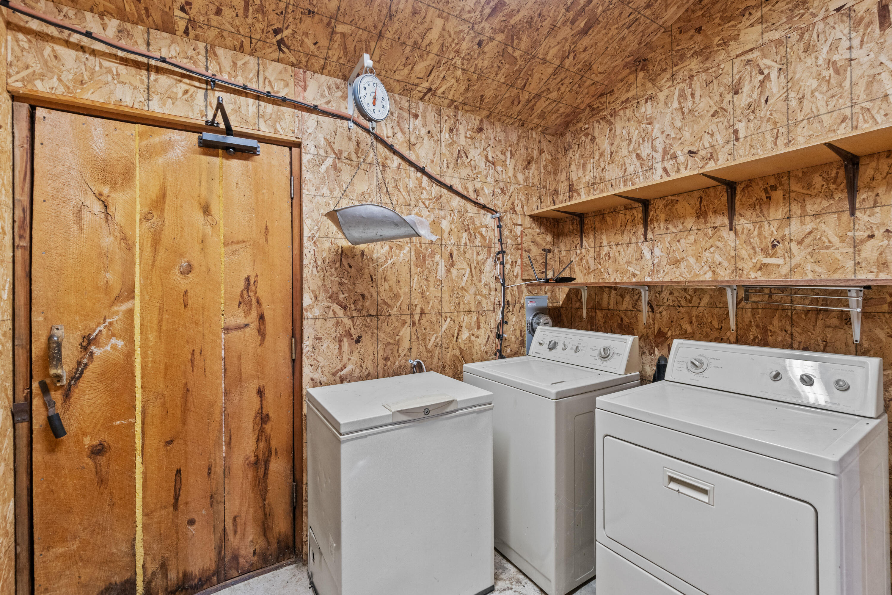 797 NE Wilcox Avenue