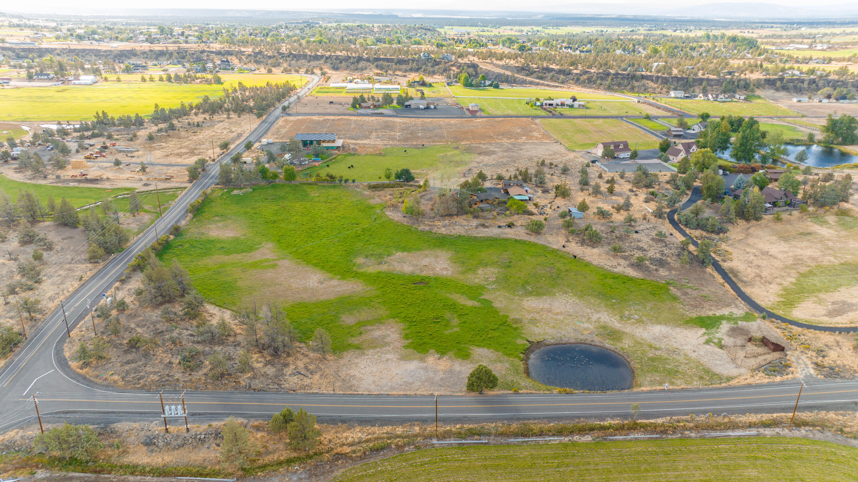 797 NE Wilcox Avenue