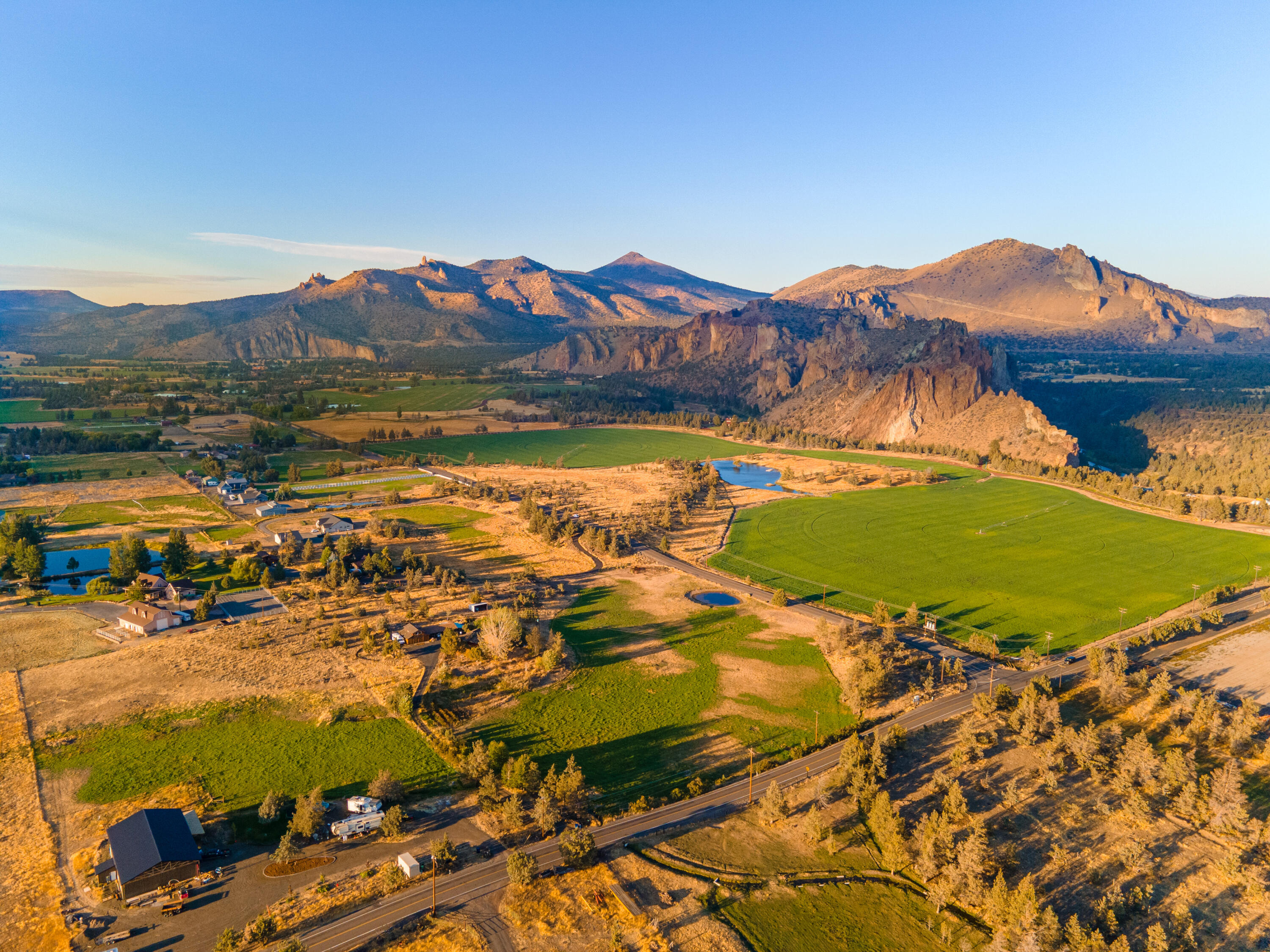 797 NE Wilcox Avenue