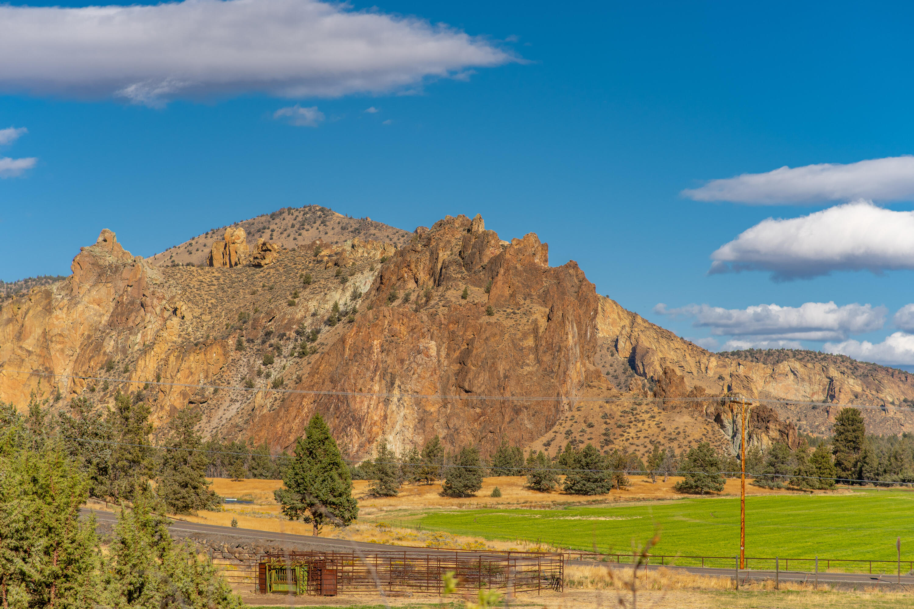 797 NE Wilcox Avenue