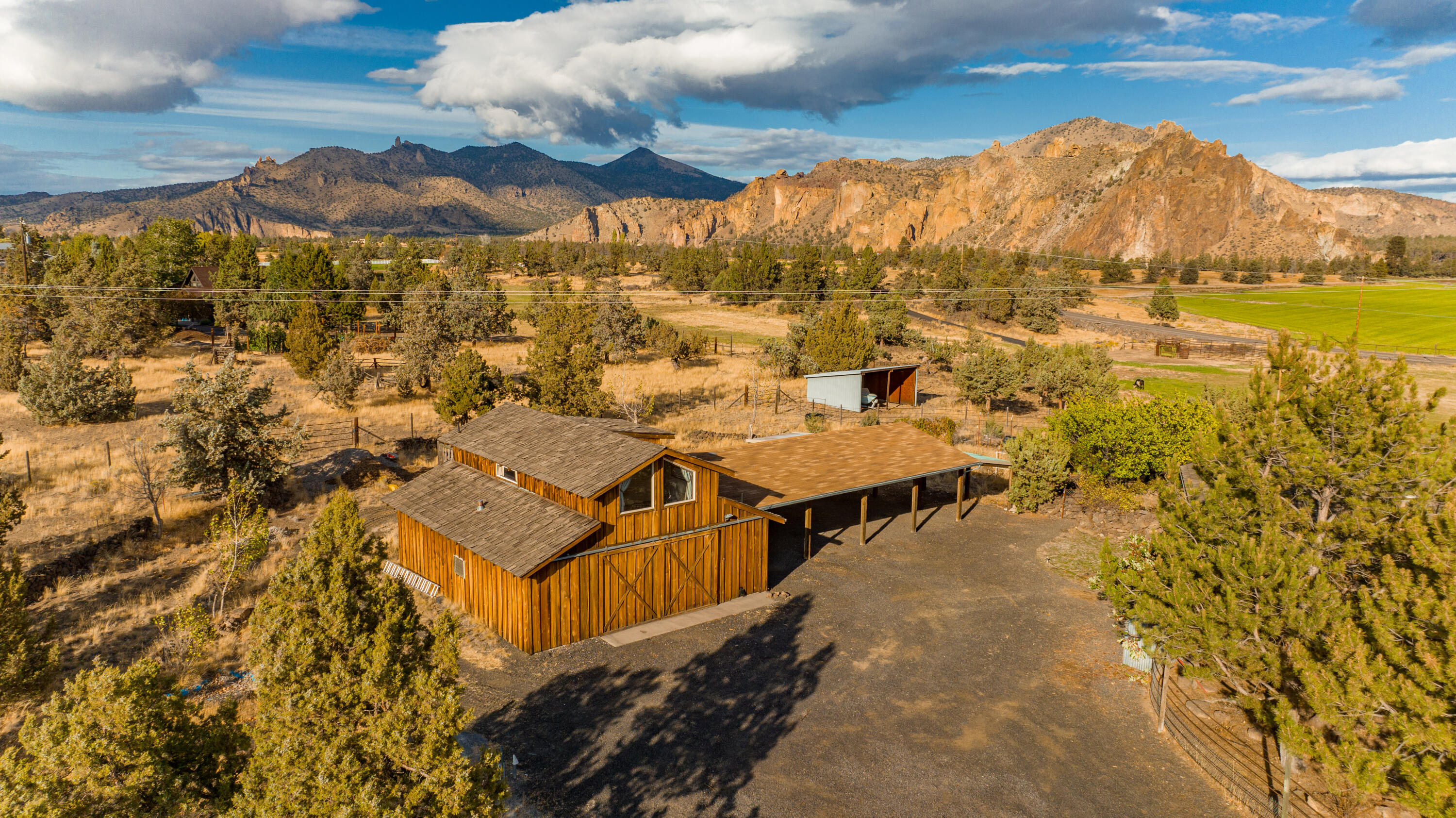 797 NE Wilcox Avenue