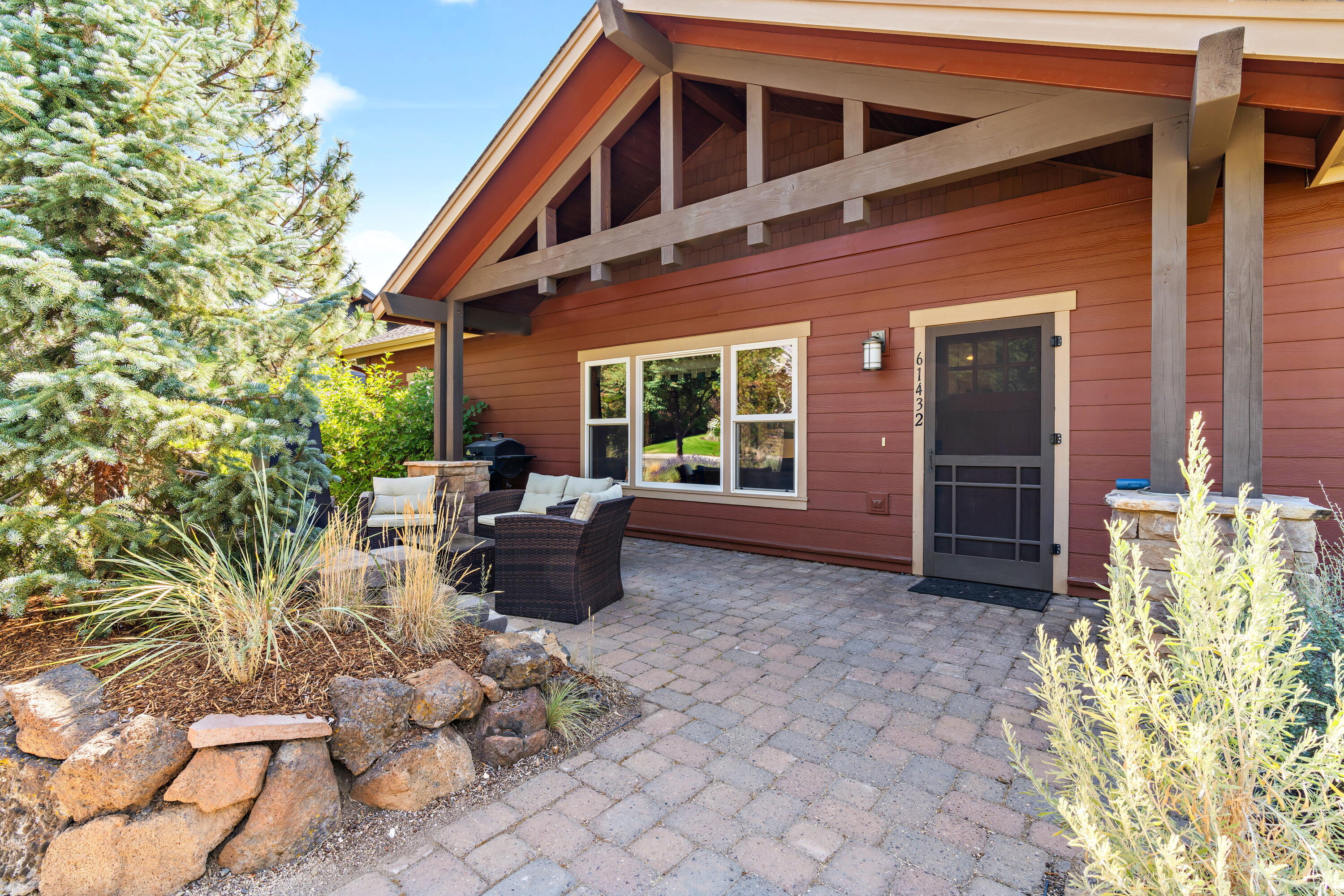 61432 Elder Ridge Street