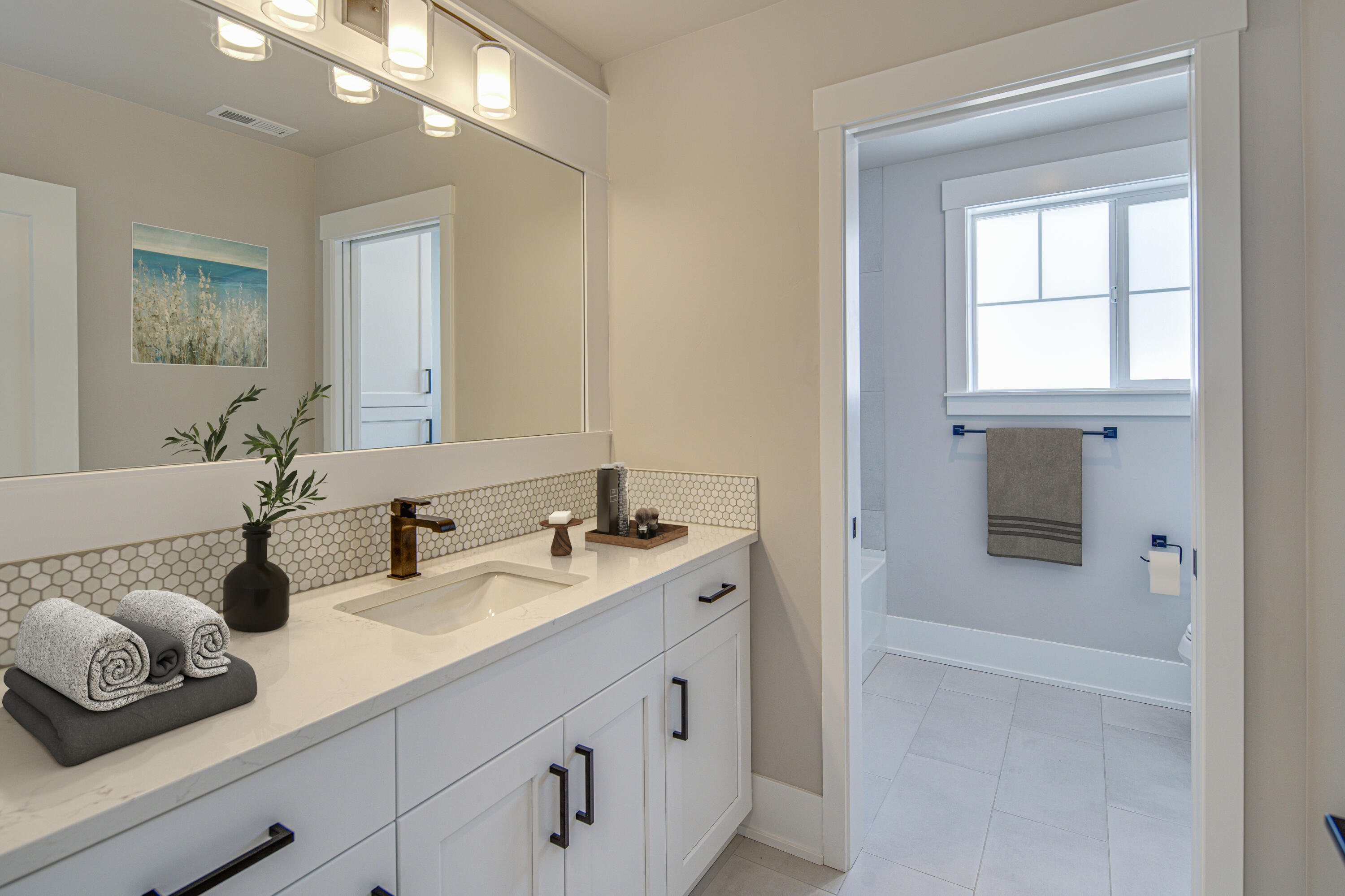60937 SE Sydney Harbor Drive