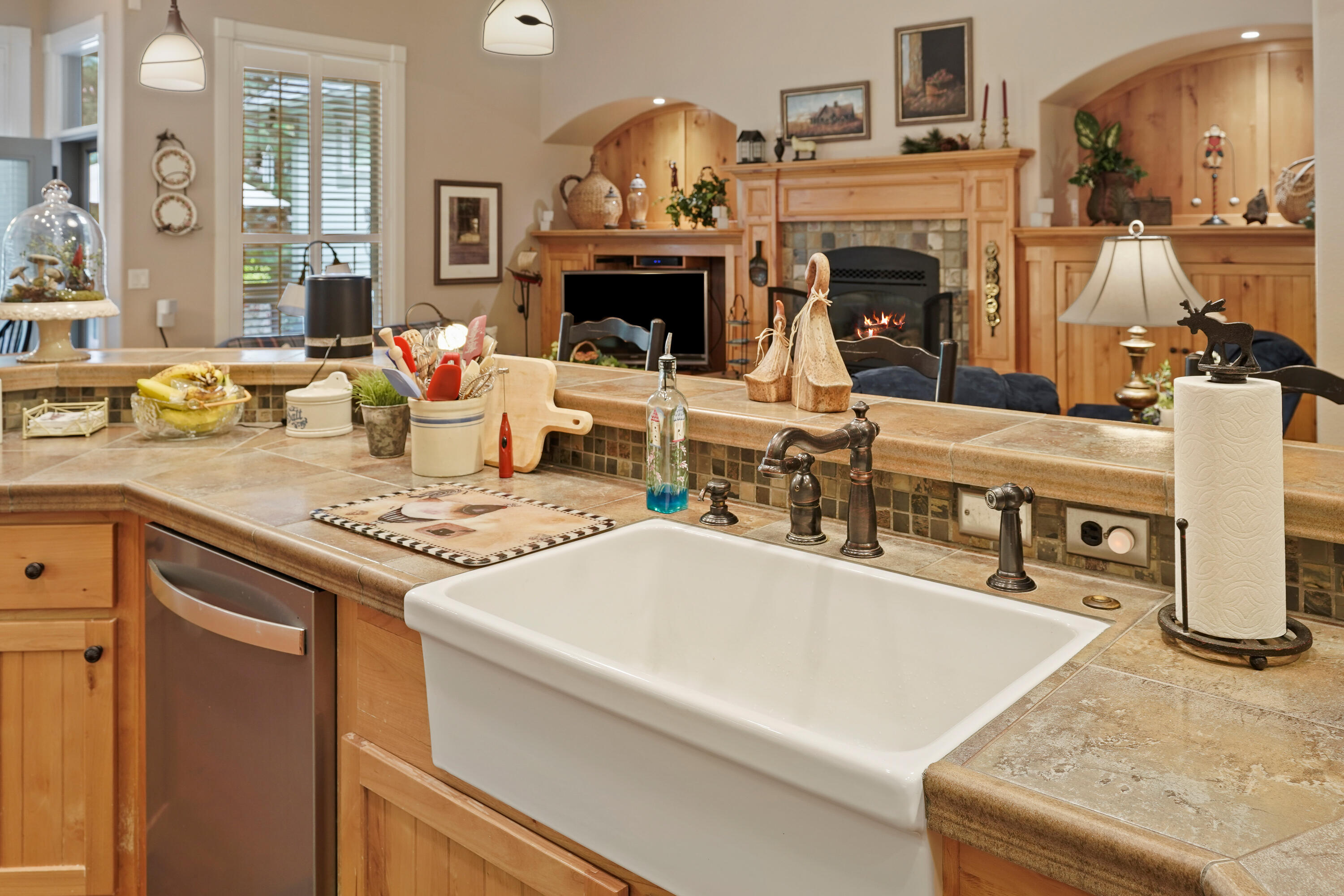 60886 Oasis Place