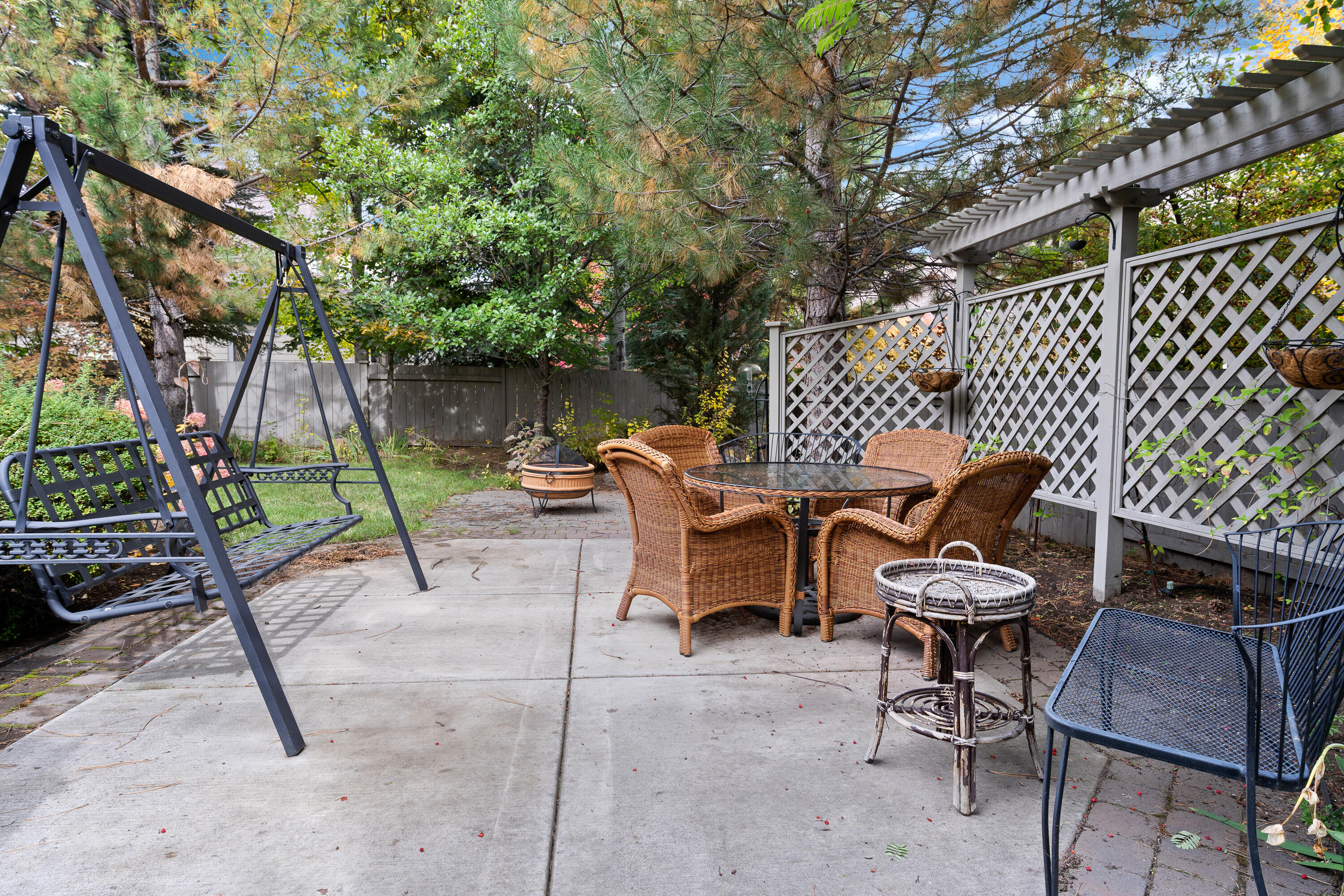 60886 Oasis Place