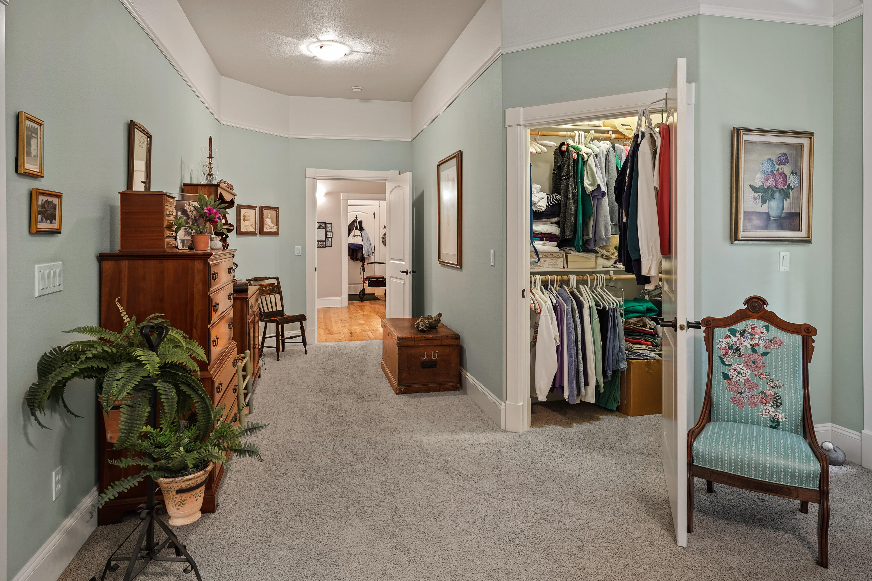 60886 Oasis Place