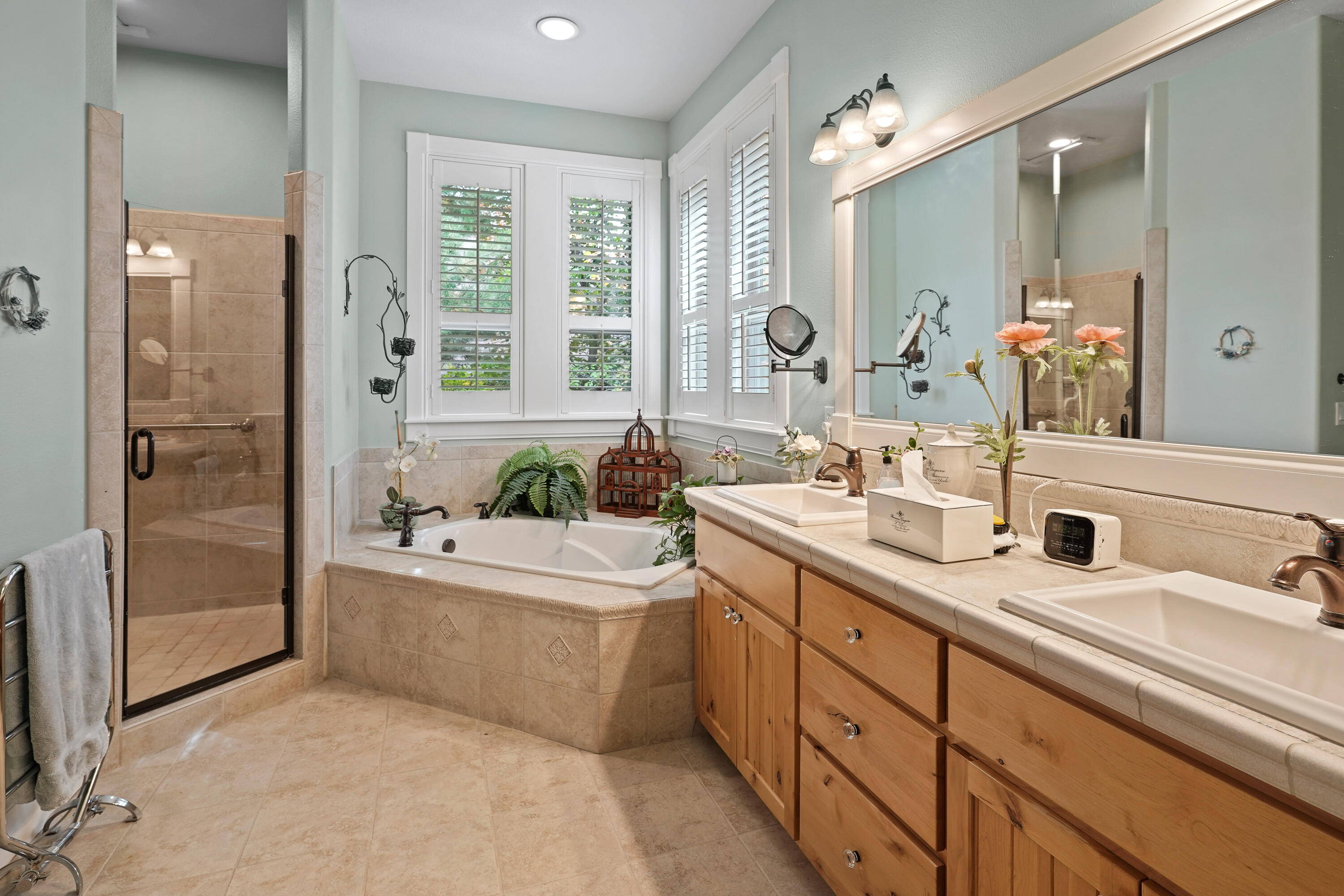 60886 Oasis Place