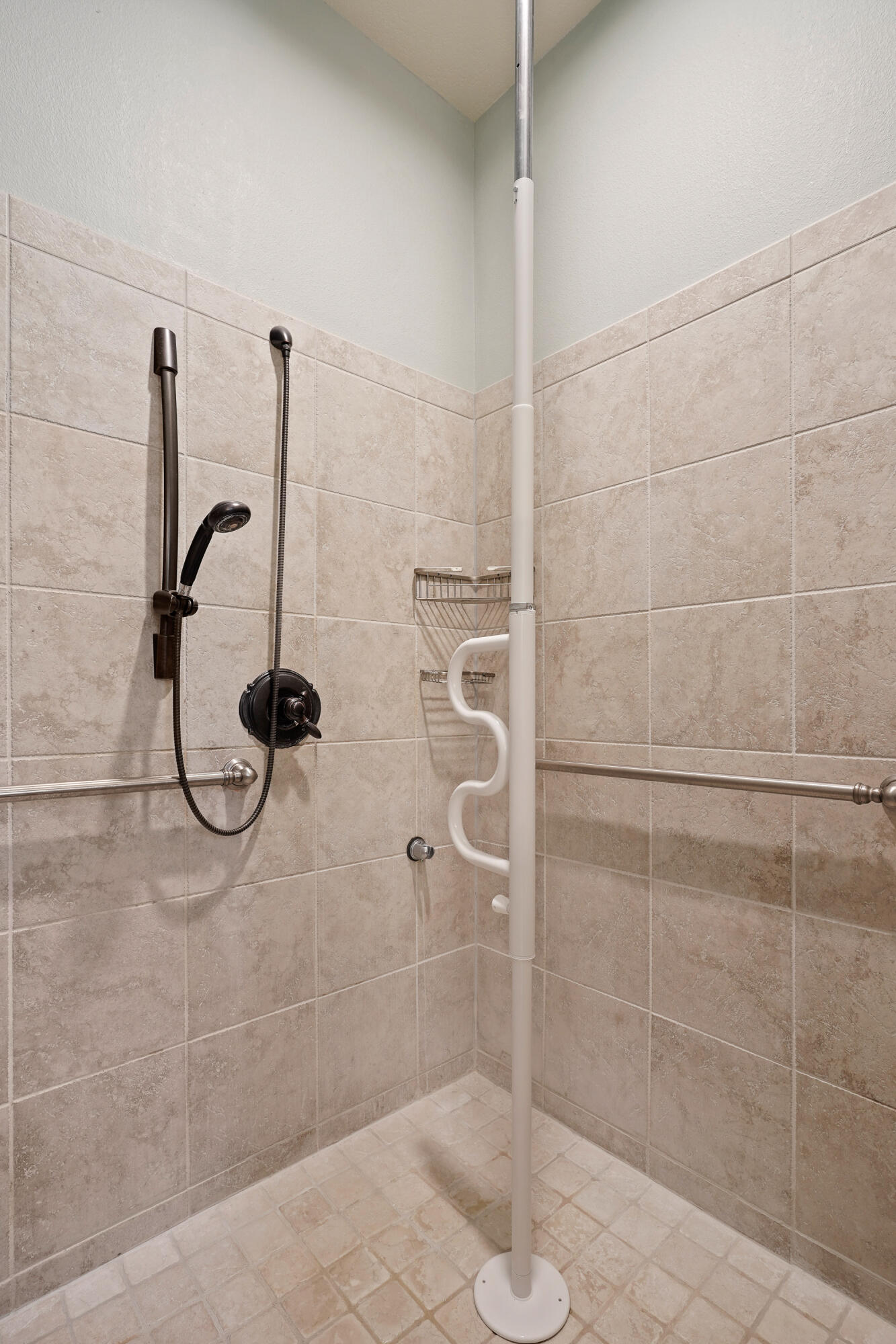 60886 Oasis Place