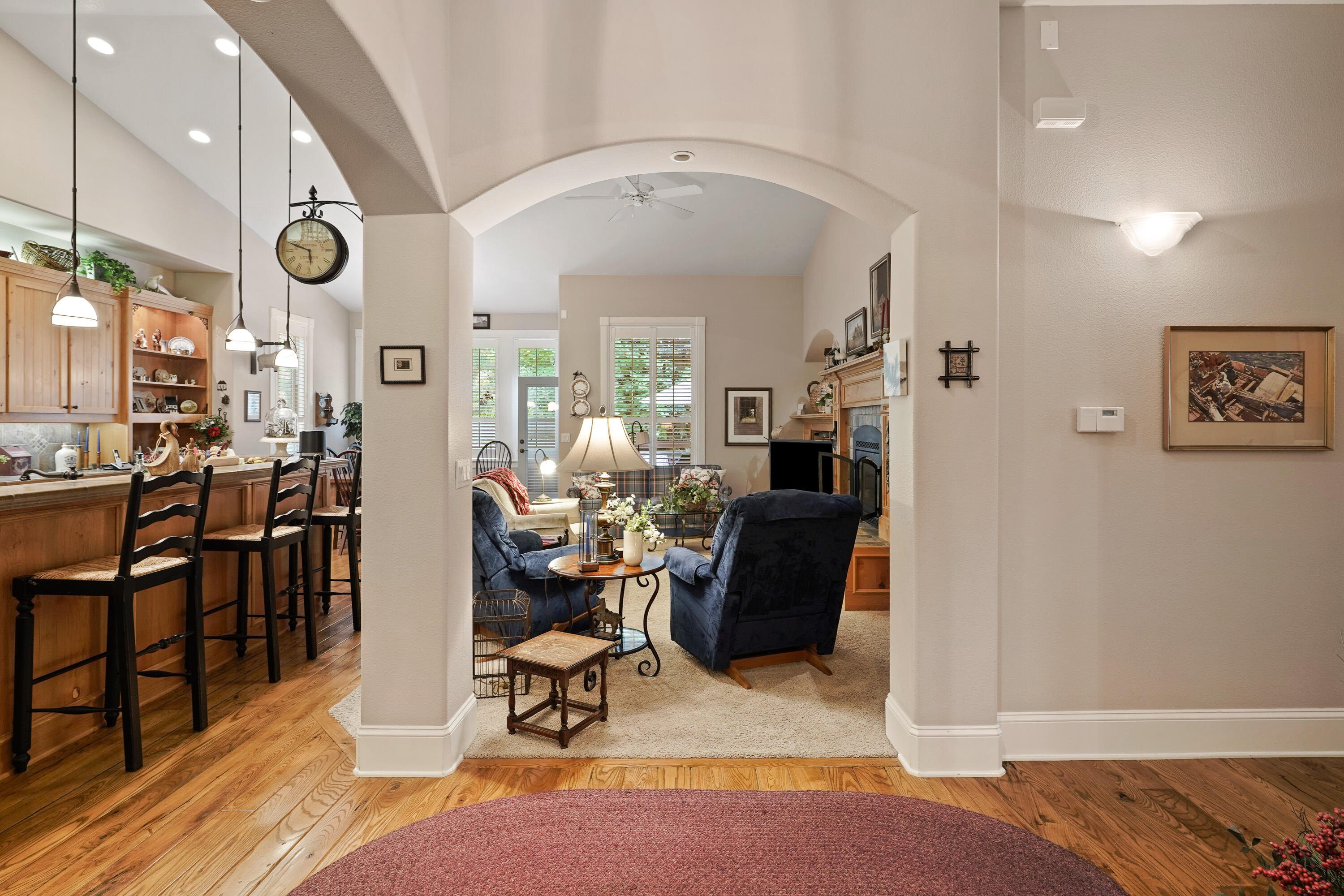 60886 Oasis Place