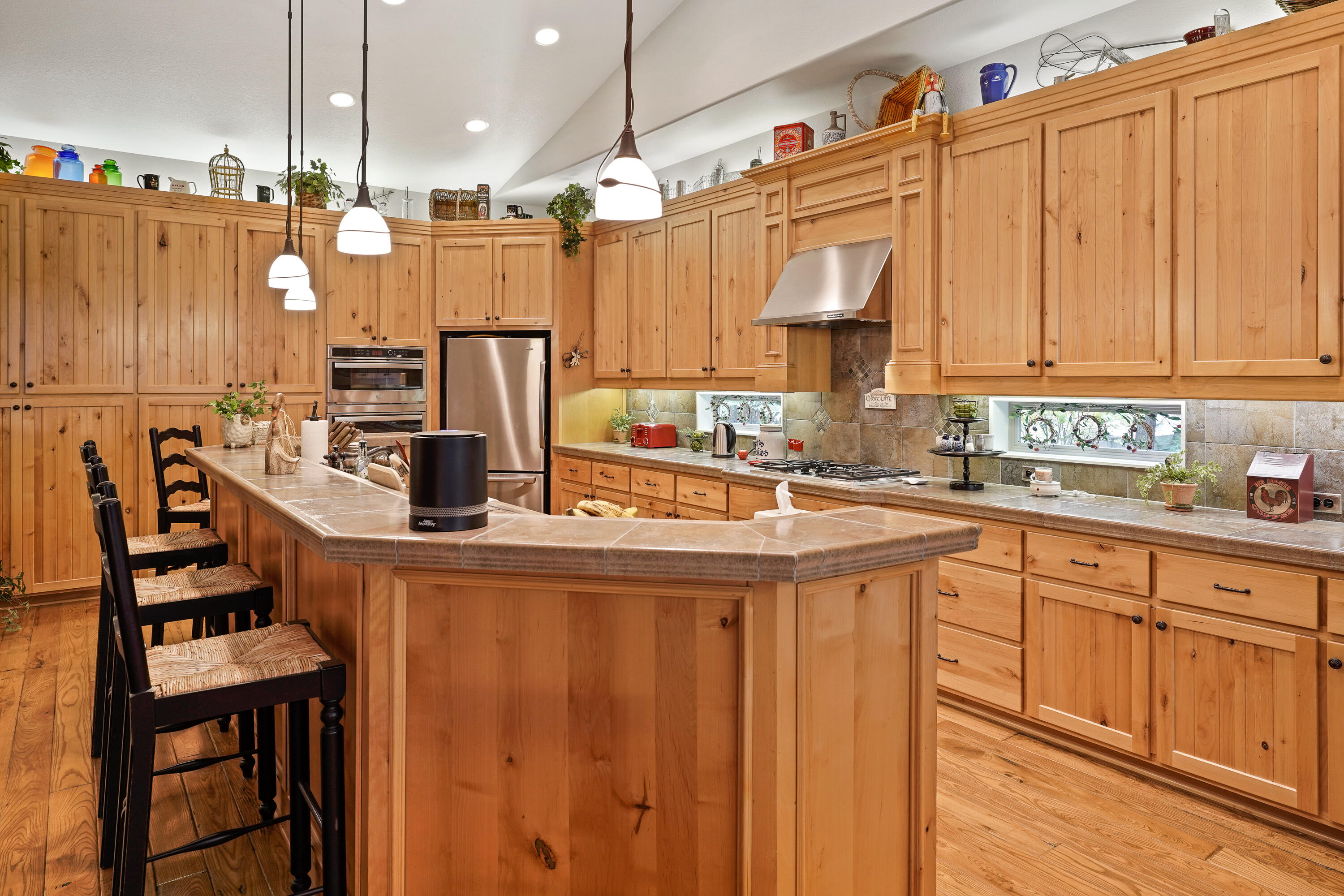 60886 Oasis Place