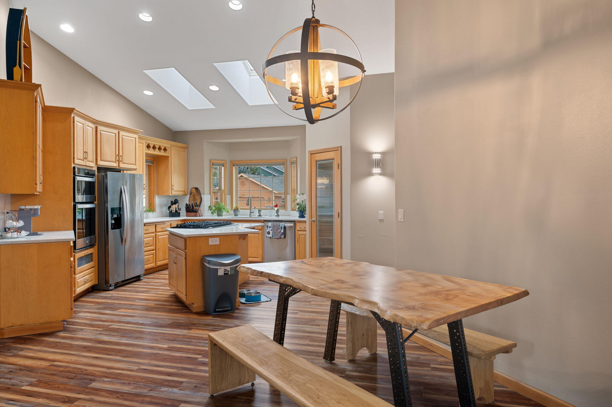 2265 NE Scarlet Court