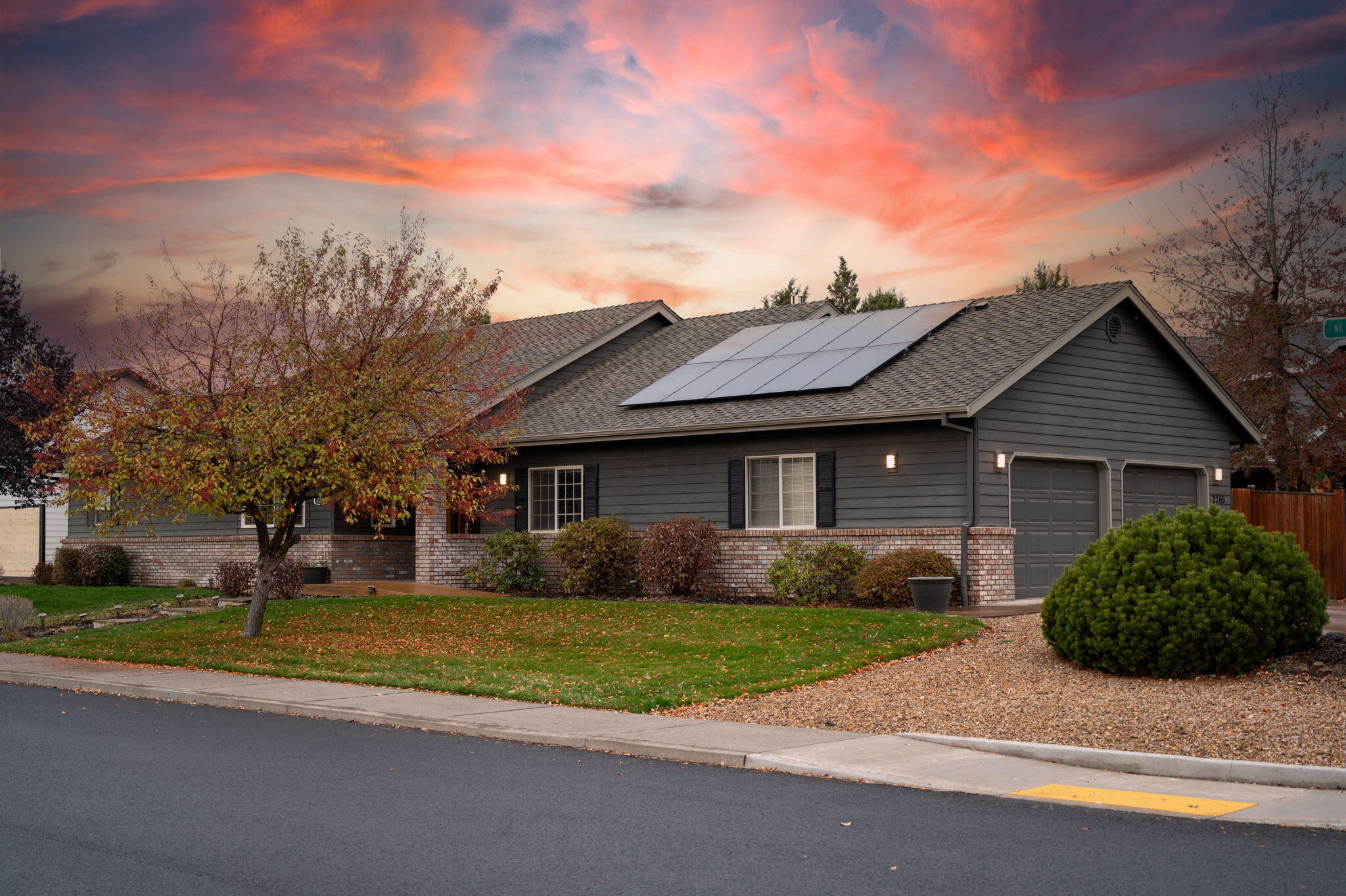 2265 NE Scarlet Court