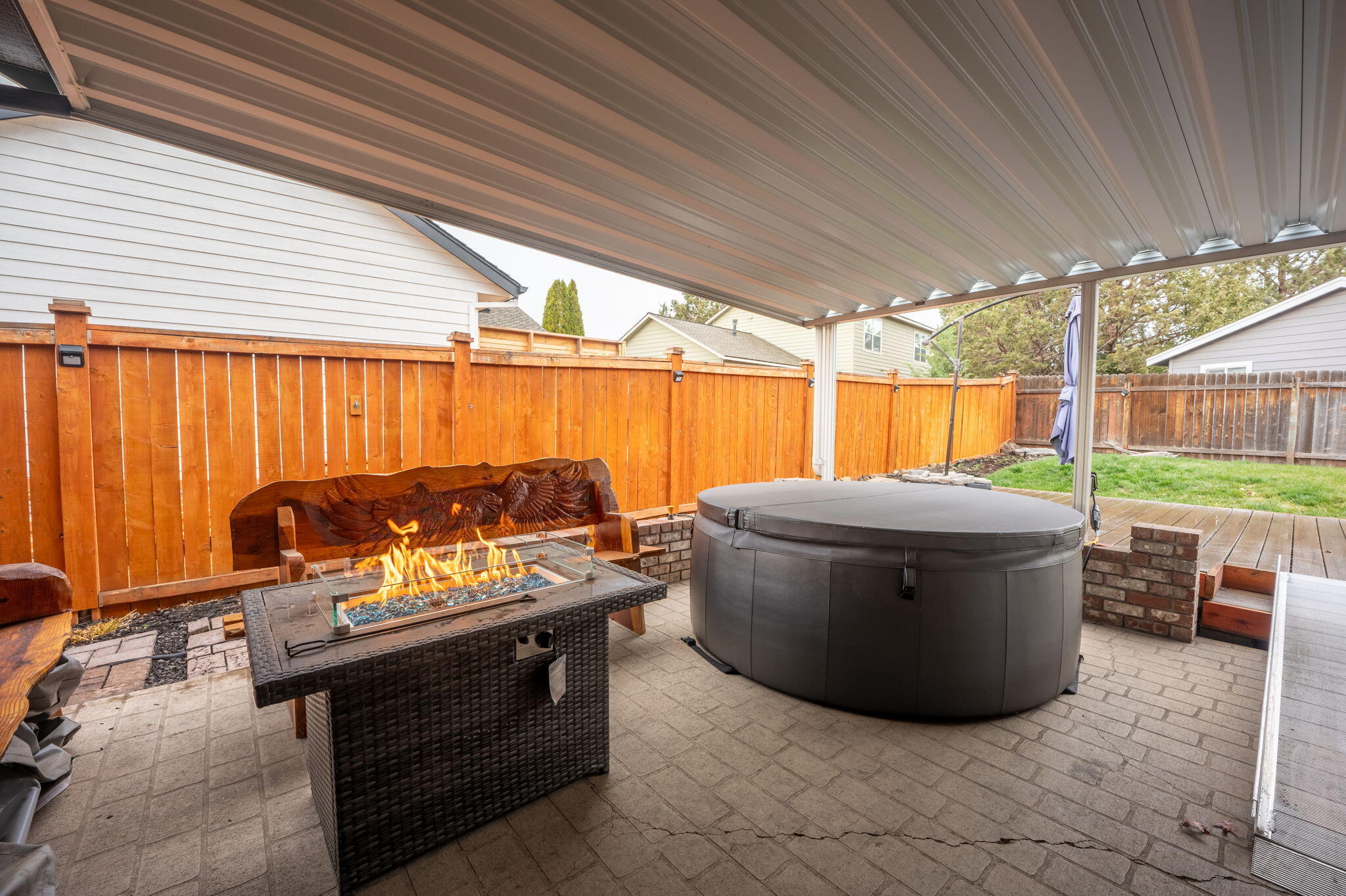 2265 NE Scarlet Court