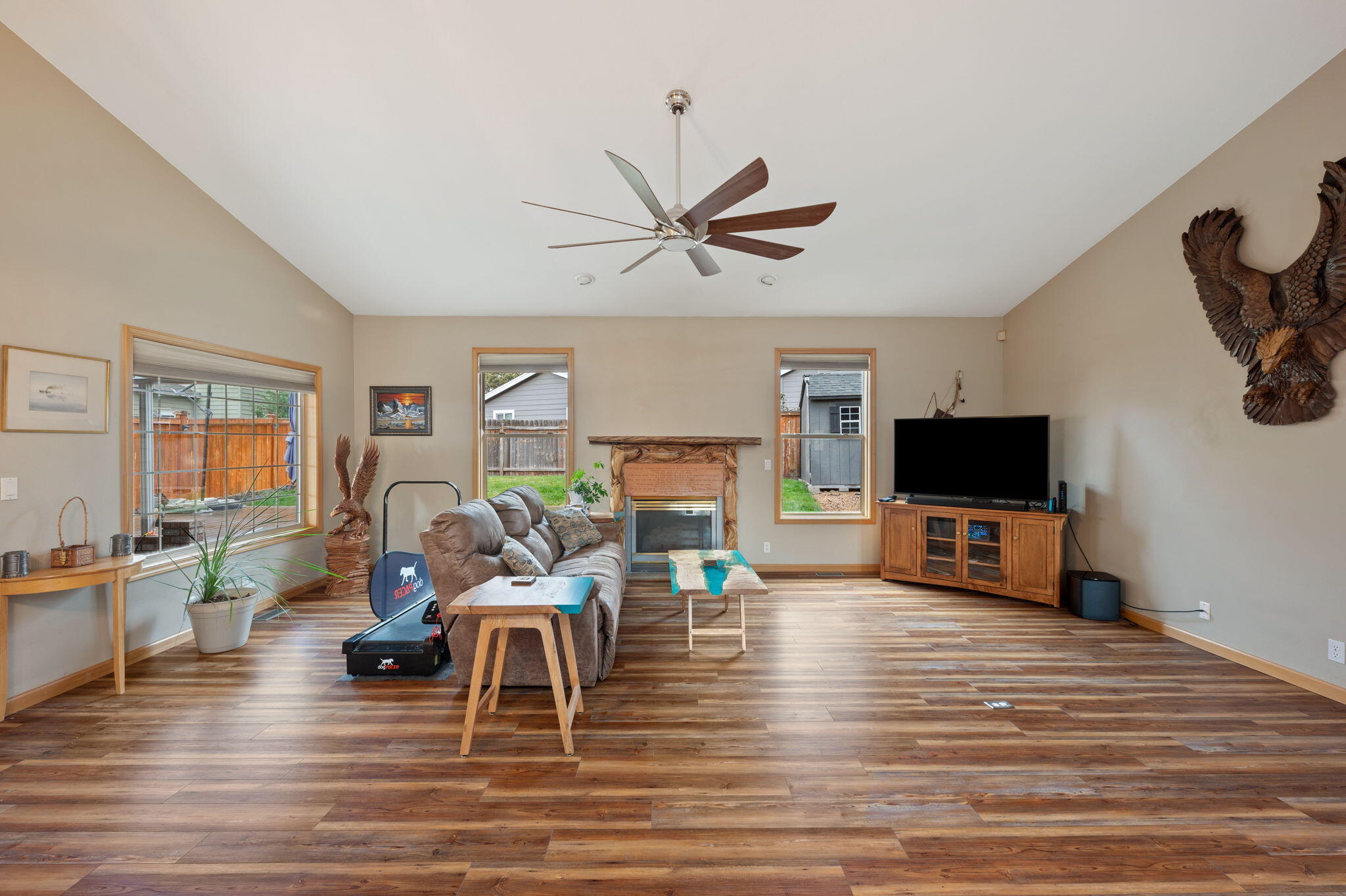 2265 NE Scarlet Court