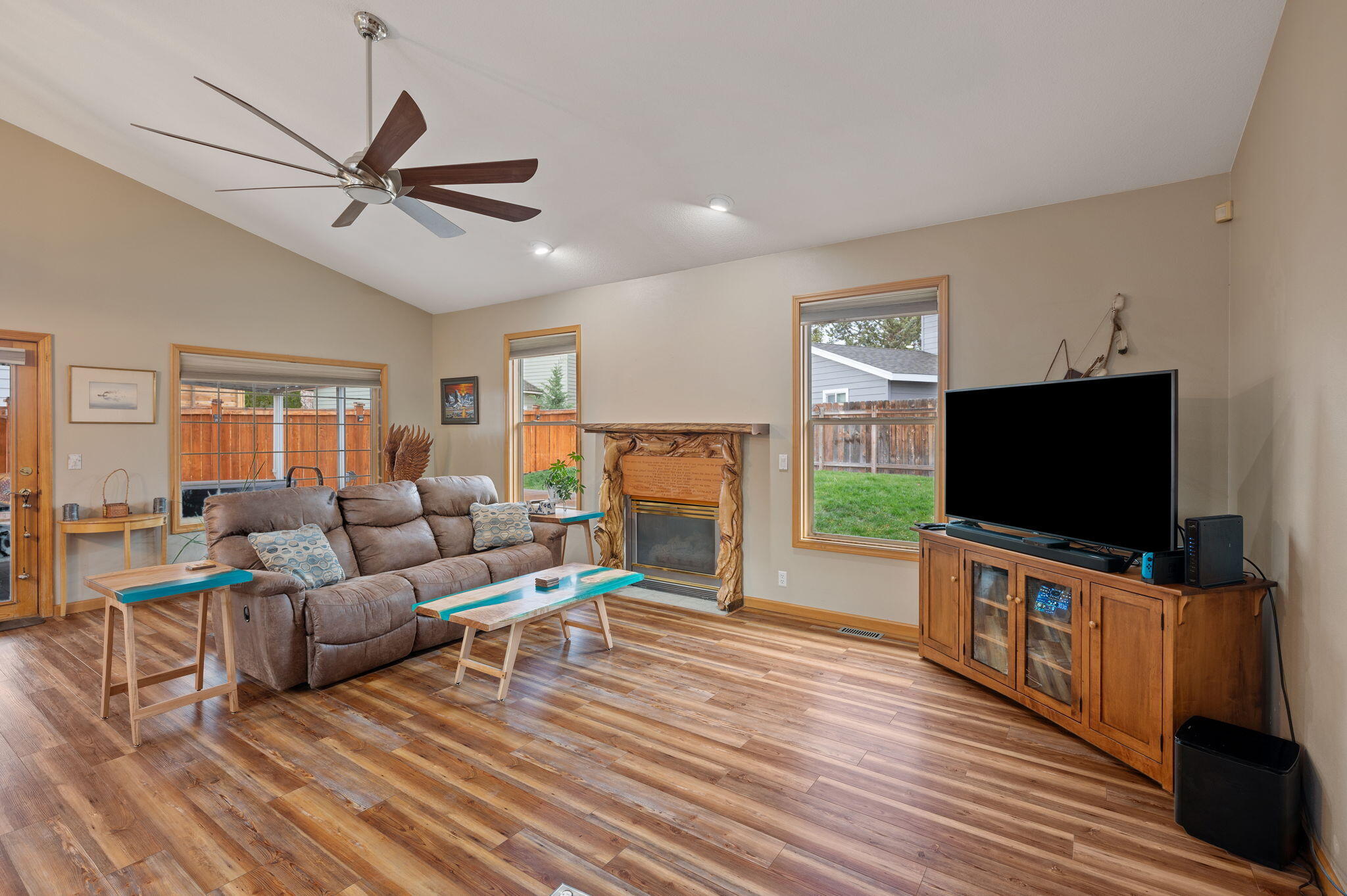 2265 NE Scarlet Court