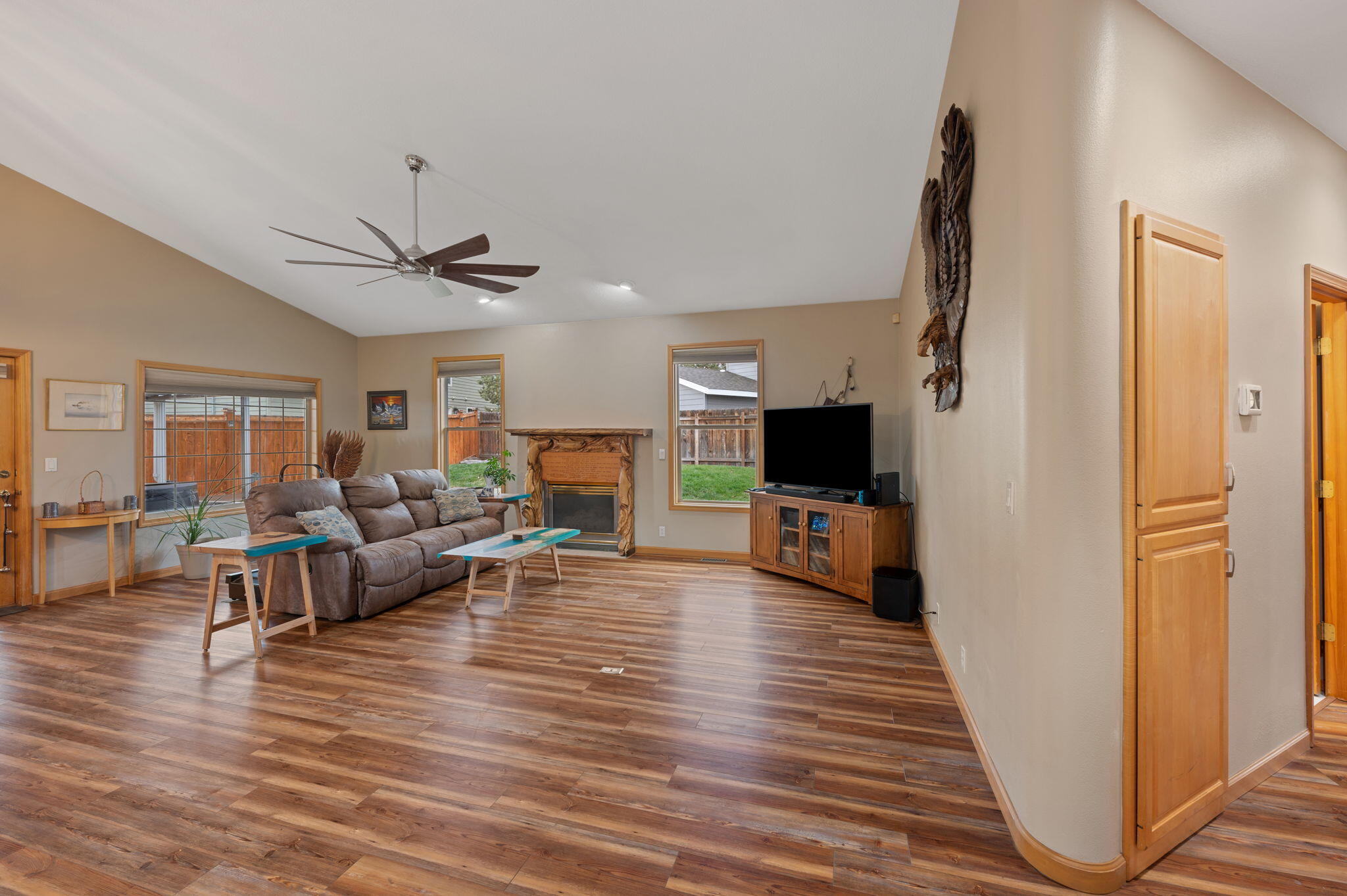 2265 NE Scarlet Court