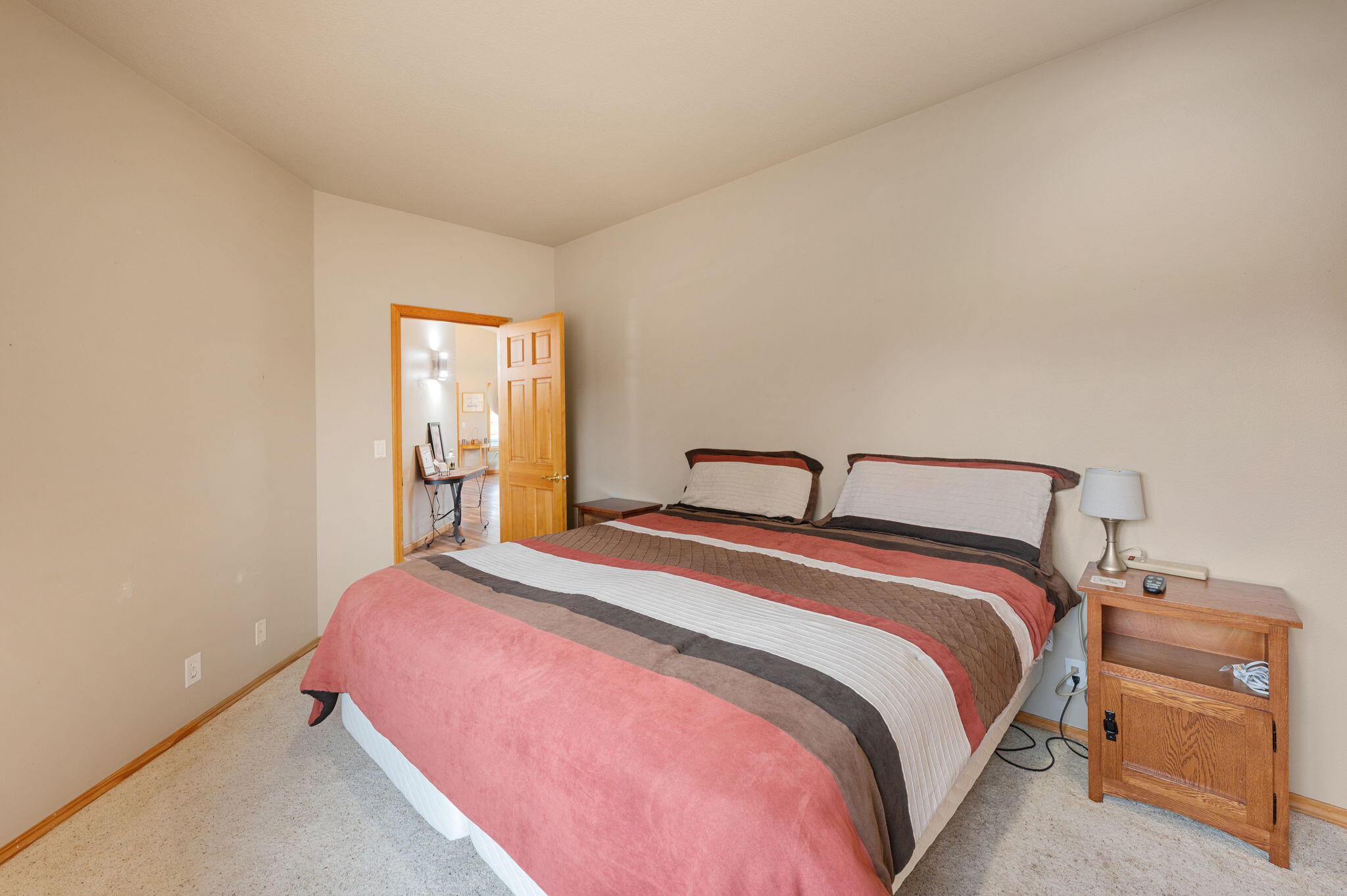 2265 NE Scarlet Court