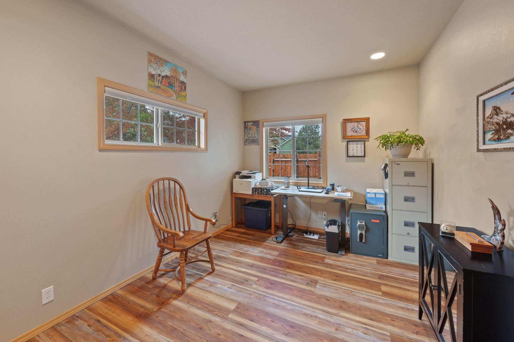 2265 NE Scarlet Court