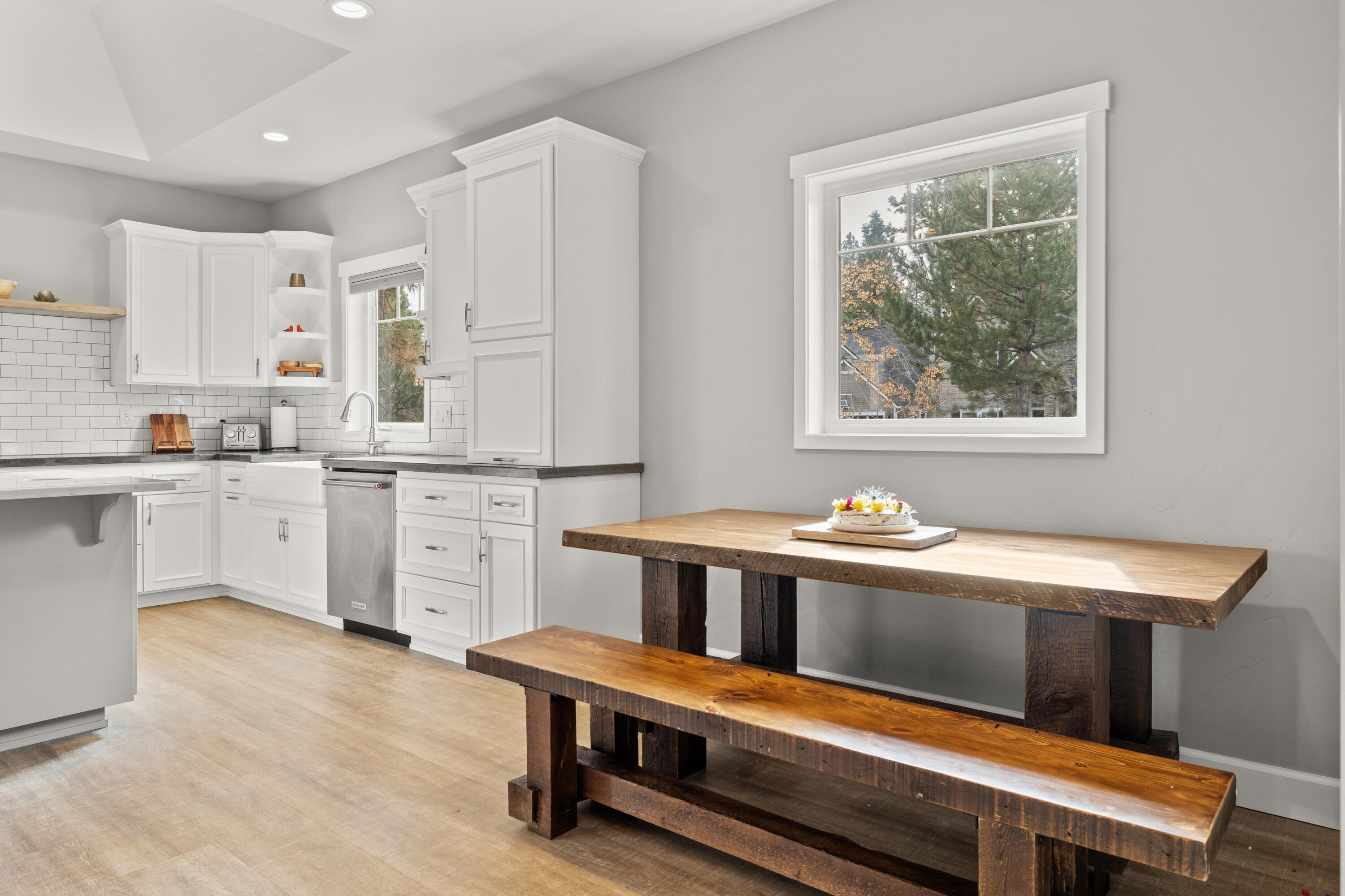 972 E Timber Pine Drive