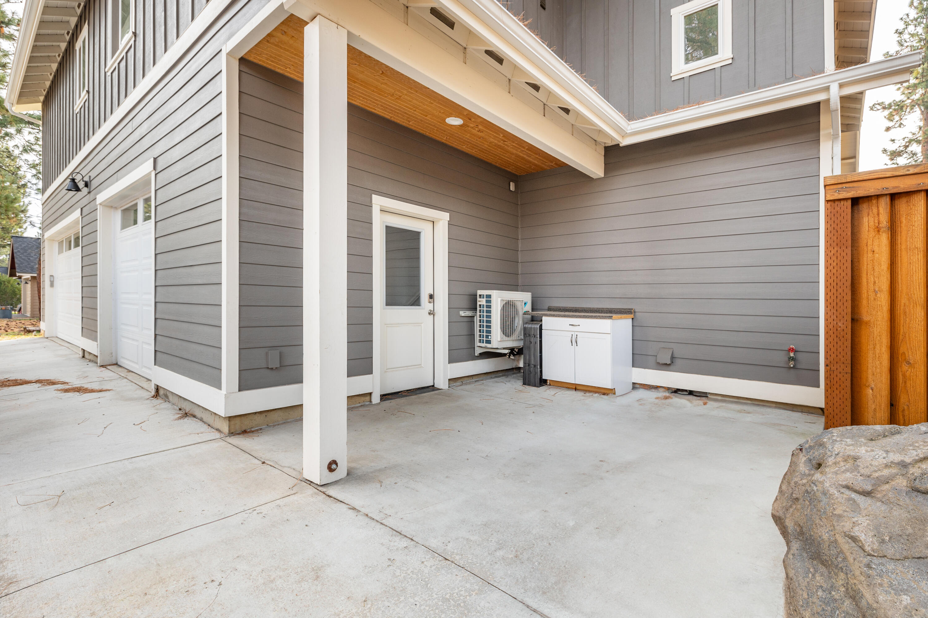 972 E Timber Pine Drive