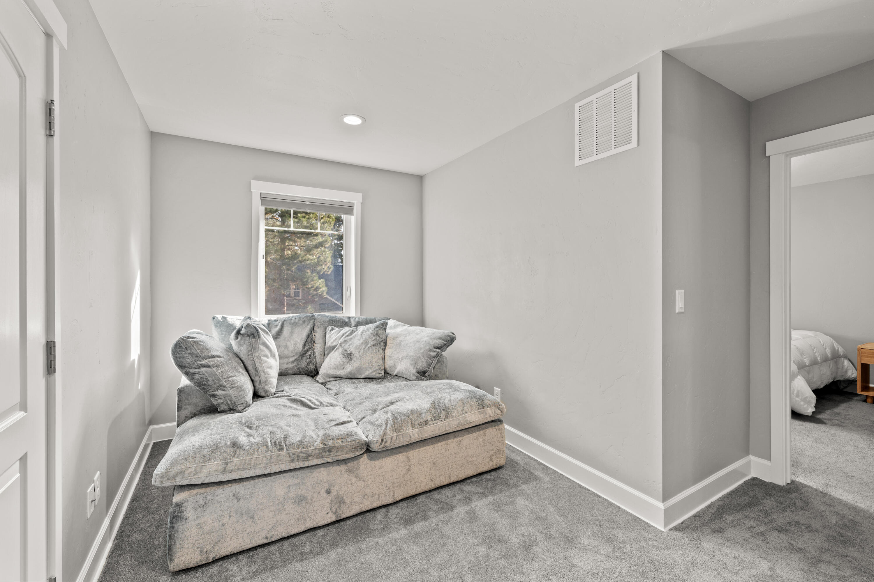 972 E Timber Pine Drive