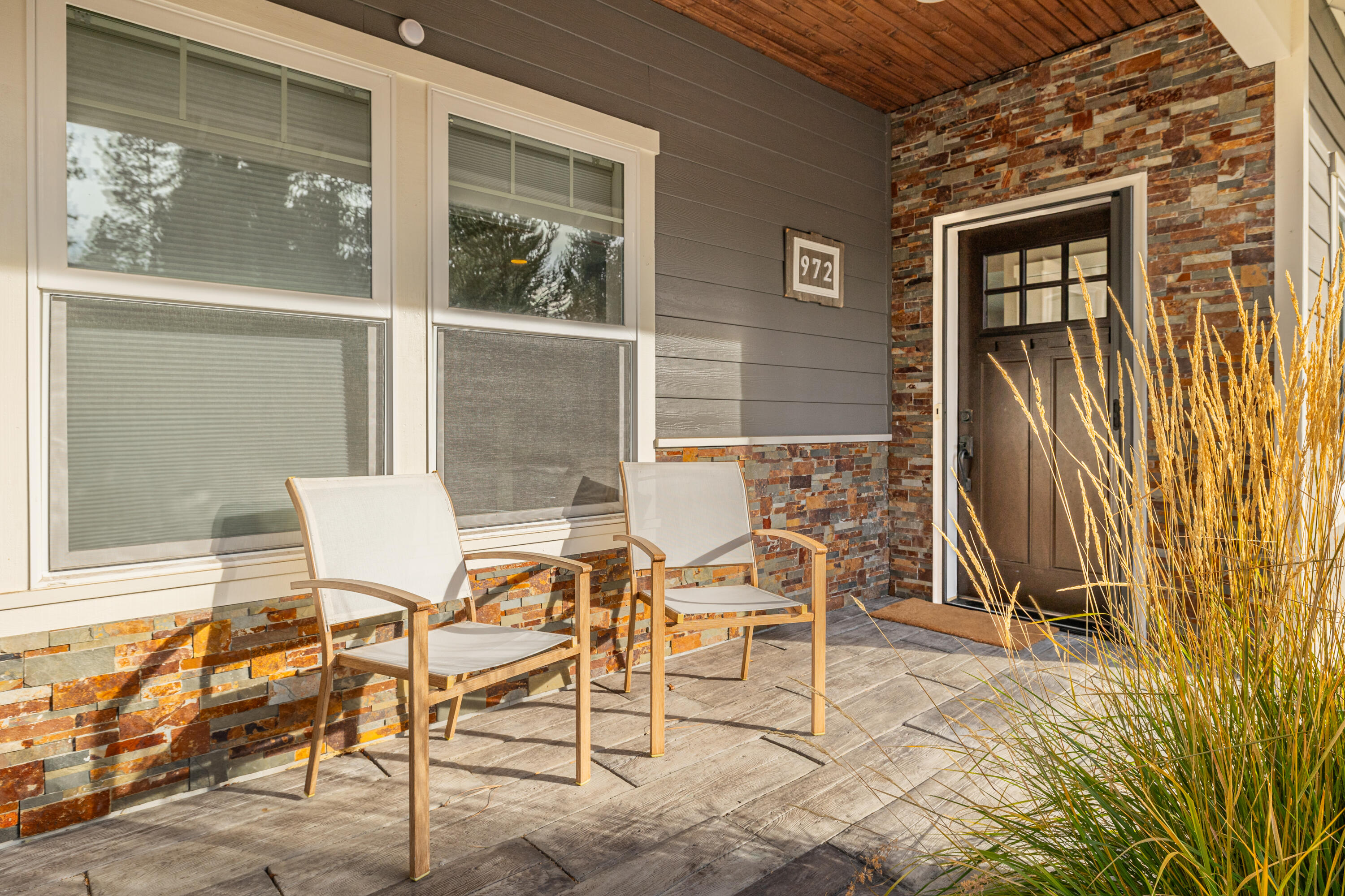 972 E Timber Pine Drive