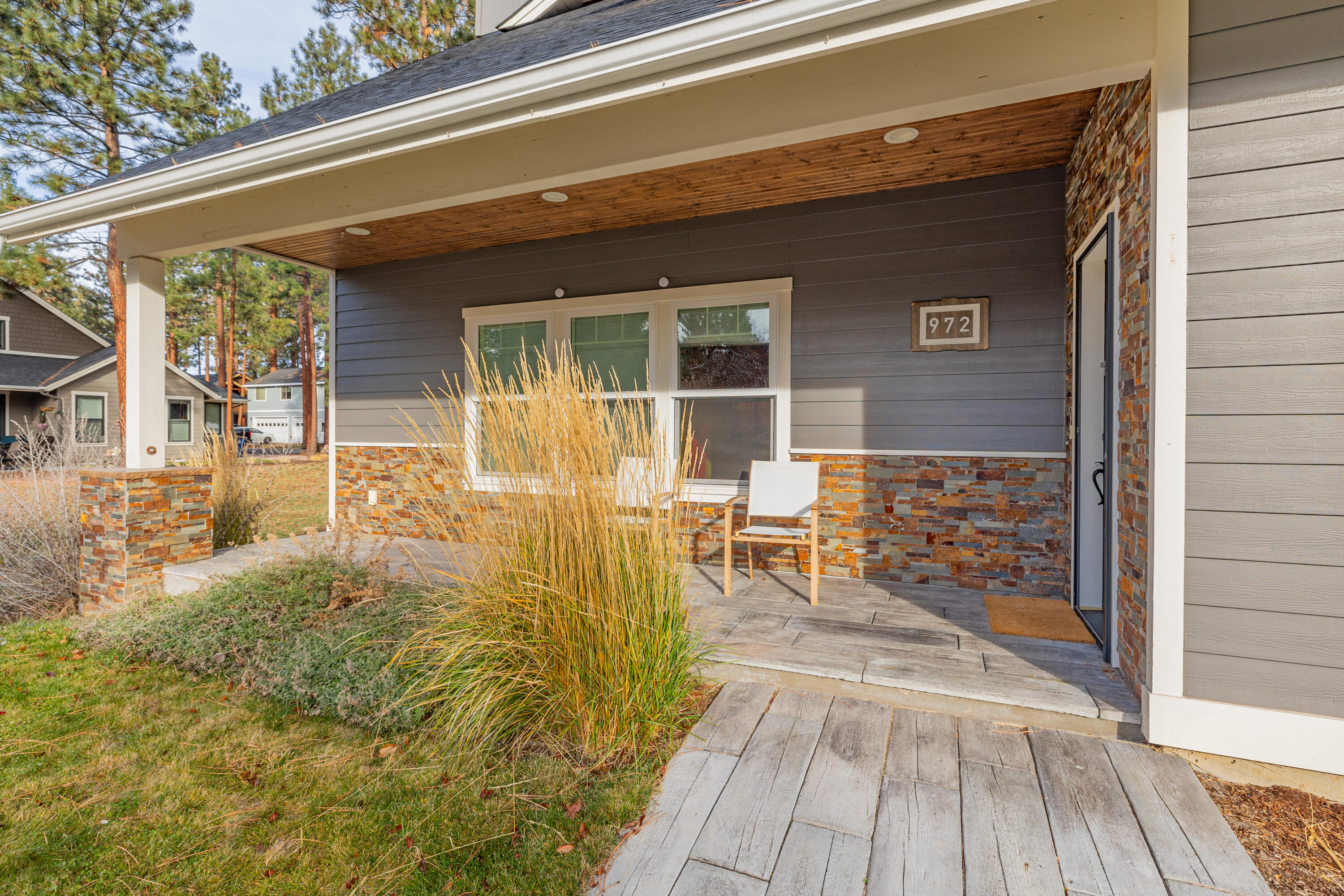 972 E Timber Pine Drive