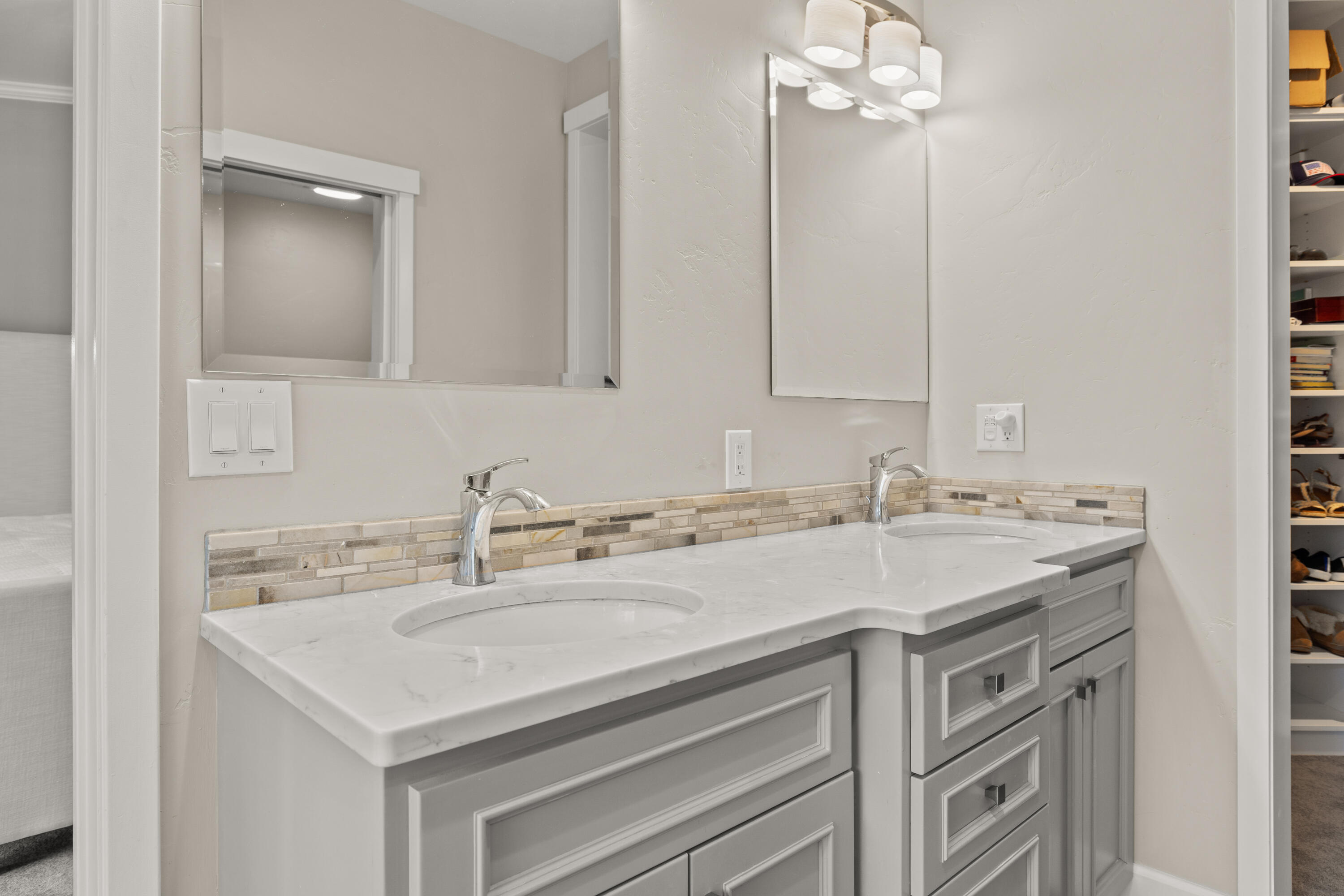 972 E Timber Pine Drive